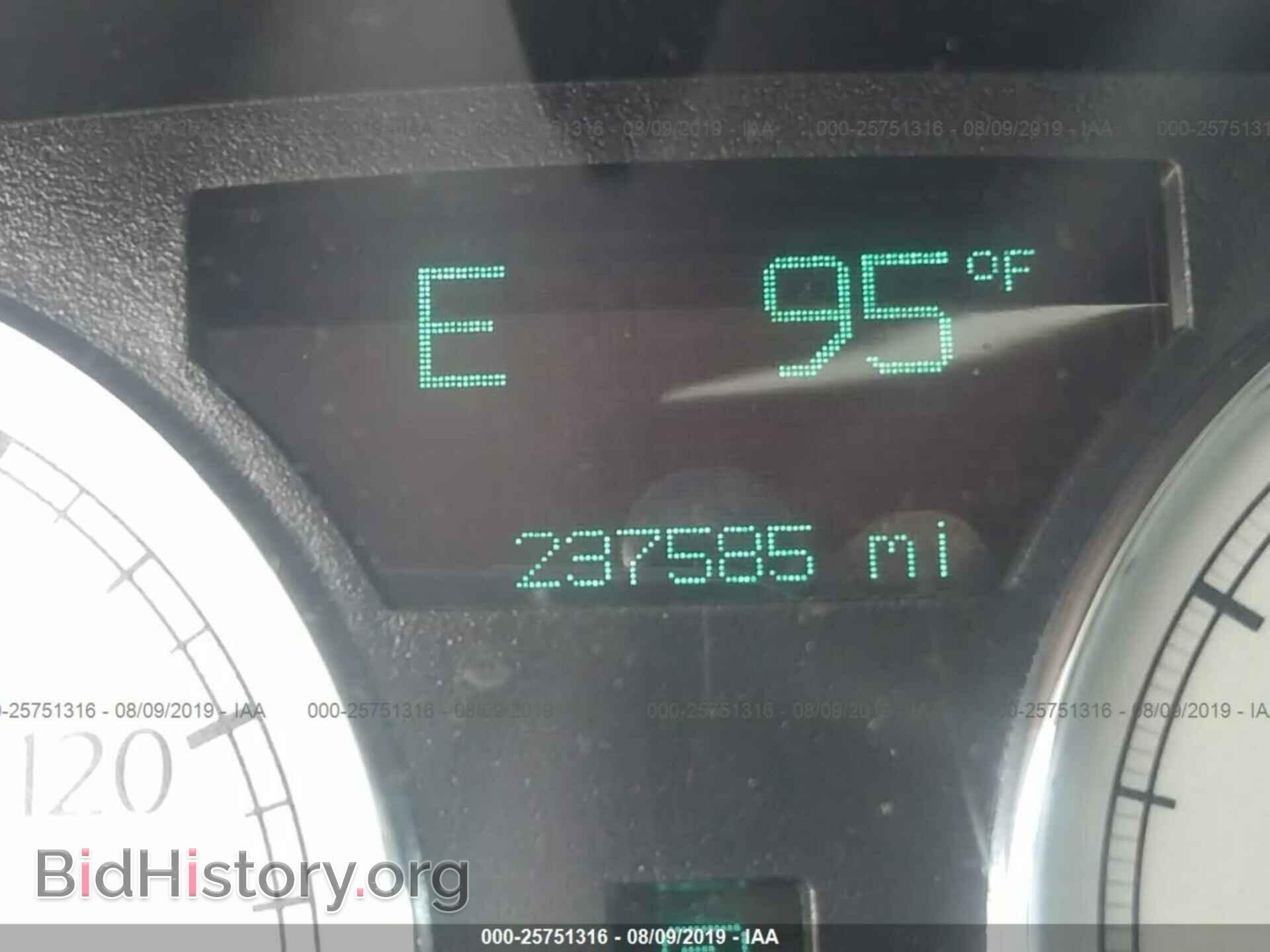 2005 CHRYSLER 300C - VIN: 2C3AA63H55H559654 - Фото 7