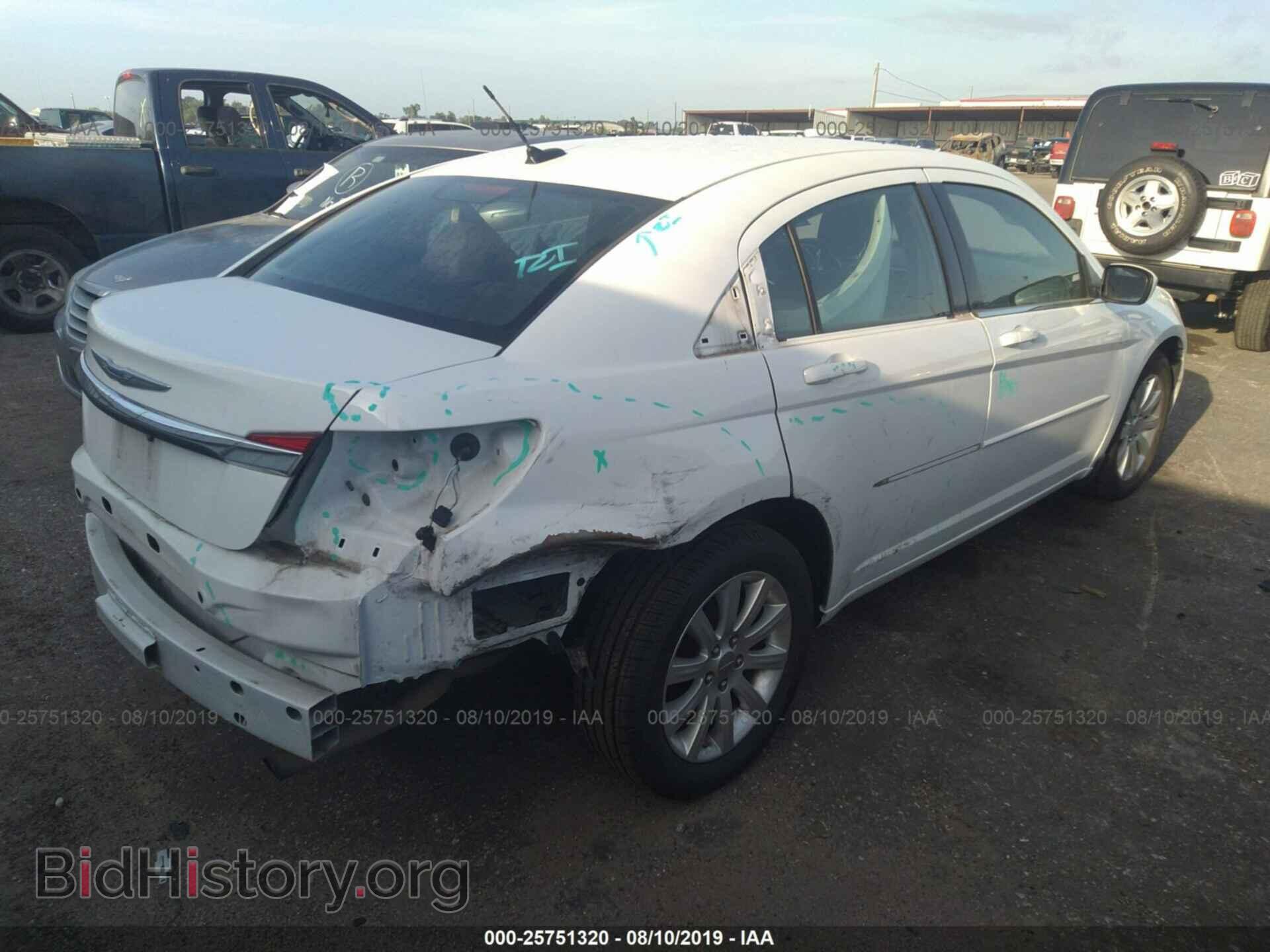 2012 CHRYSLER 200 - VIN: 1C3CCBBB5CN200995 - Фото 4