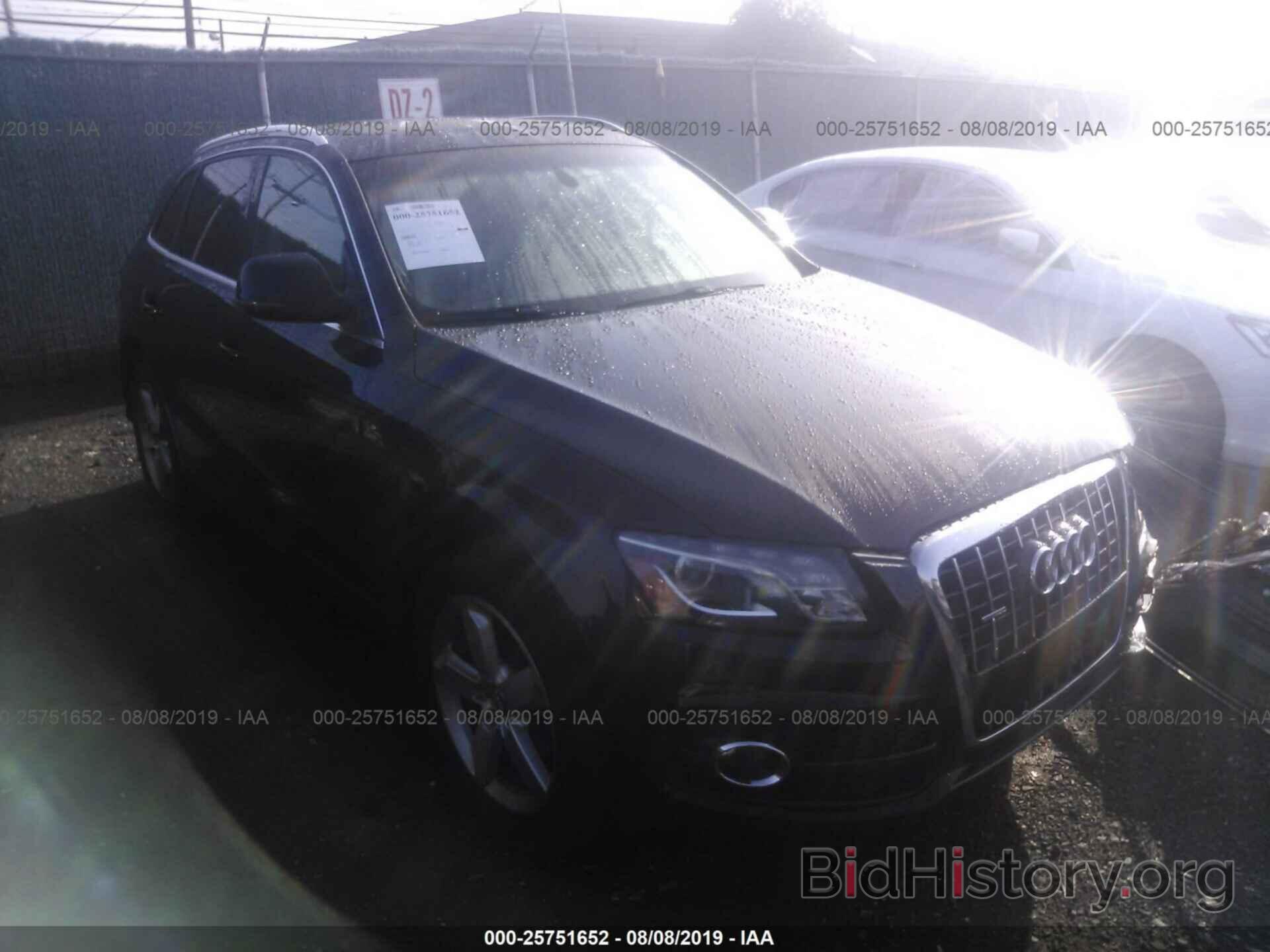 Фотография WA1DKAFP2BA117835 - AUDI Q5 2011