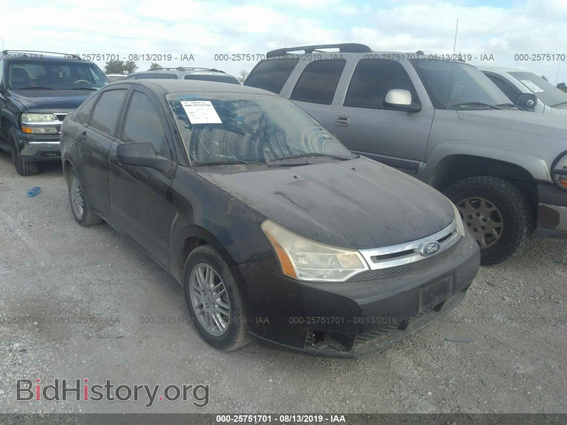 Photo 1FAHP3FN1BW147727 - FORD FOCUS 2011