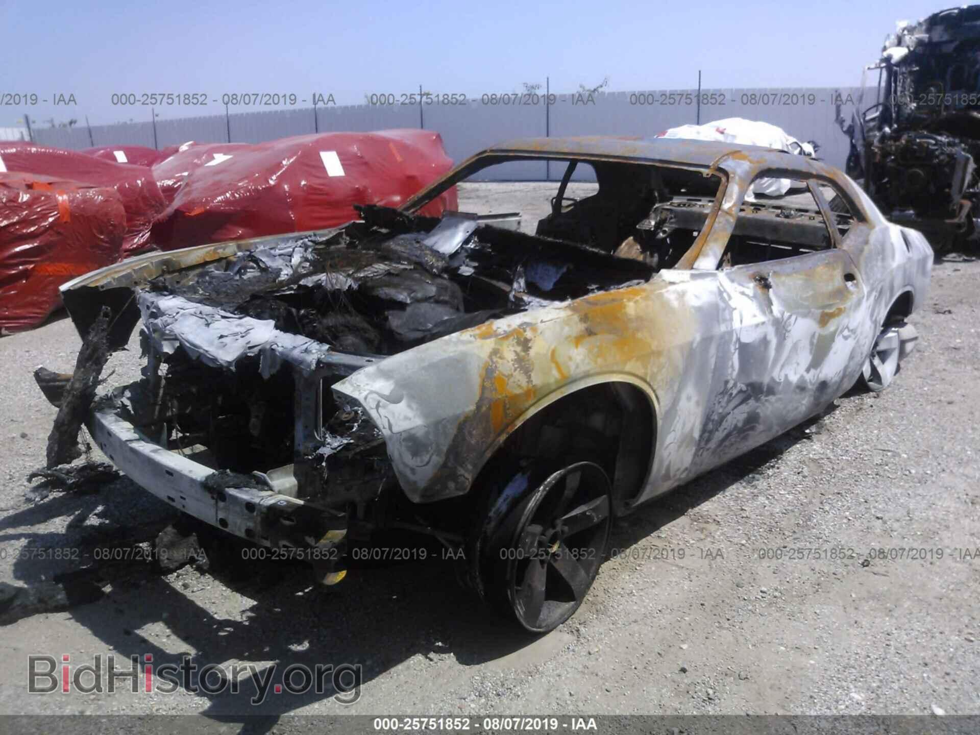 2014 DODGE CHALLENGER - VIN: 2C3CDYAG0EH103972 - Фото 2