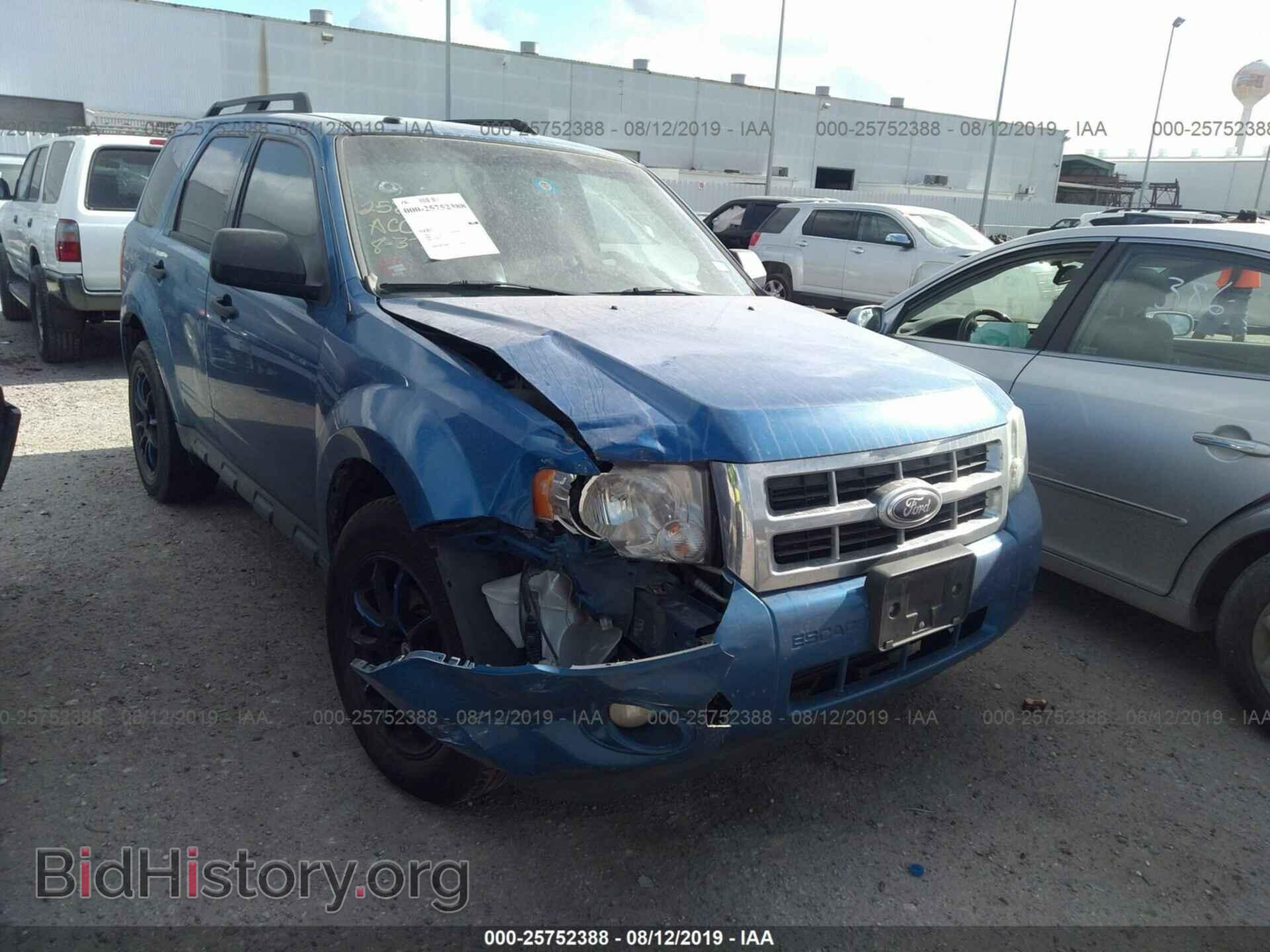 Photo 1FMCU0D70CKC42929 - FORD ESCAPE 2012
