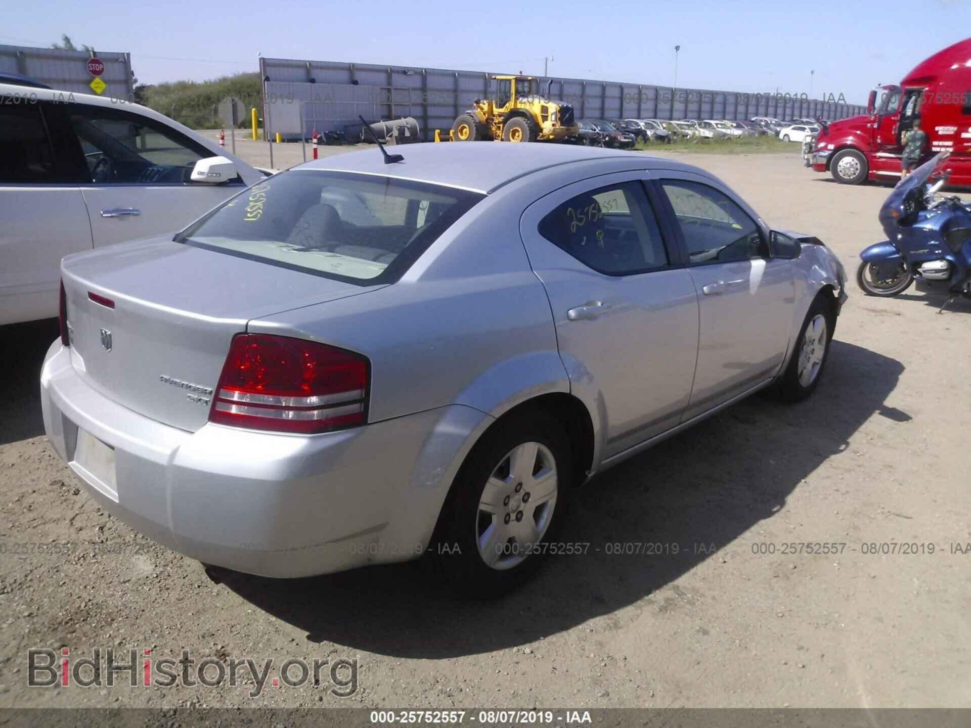 2010 DODGE AVENGER - VIN: 1B3CC4FB8AN107243 - Фото 4