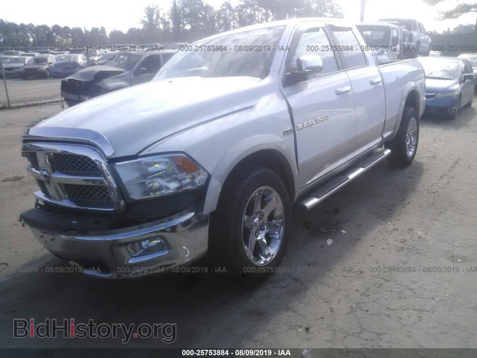 2011 DODGE RAM 1500 - VIN: 1D7RB1GT4BS615798 - Фото 2