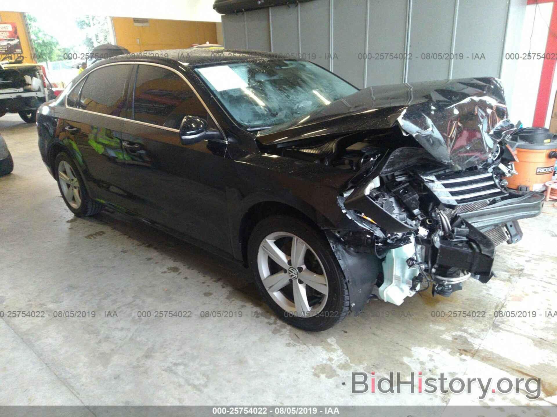 Photo 1VWBH7A35CC009764 - VOLKSWAGEN PASSAT 2012