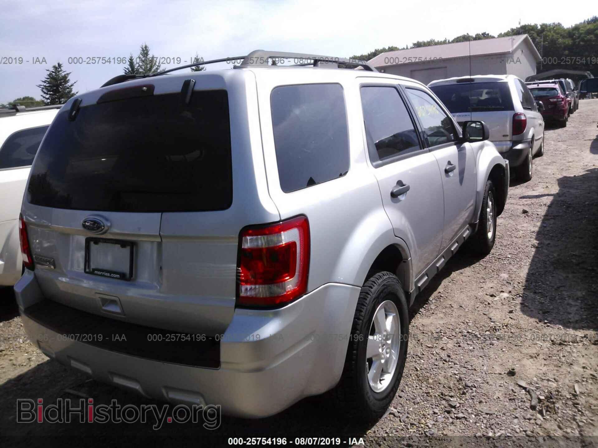 2011 FORD ESCAPE - VIN: 1FMCU0D77BKA65665 - Фото 4
