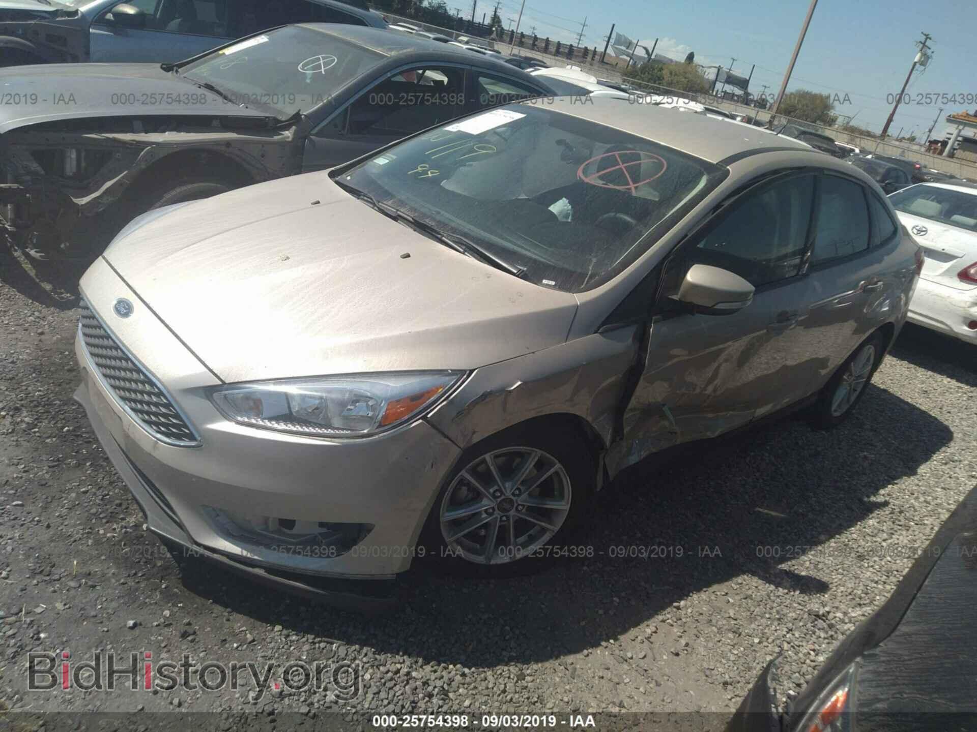 2017 FORD FOCUS - VIN: 1FADP3F21HL300329 - Фото 2