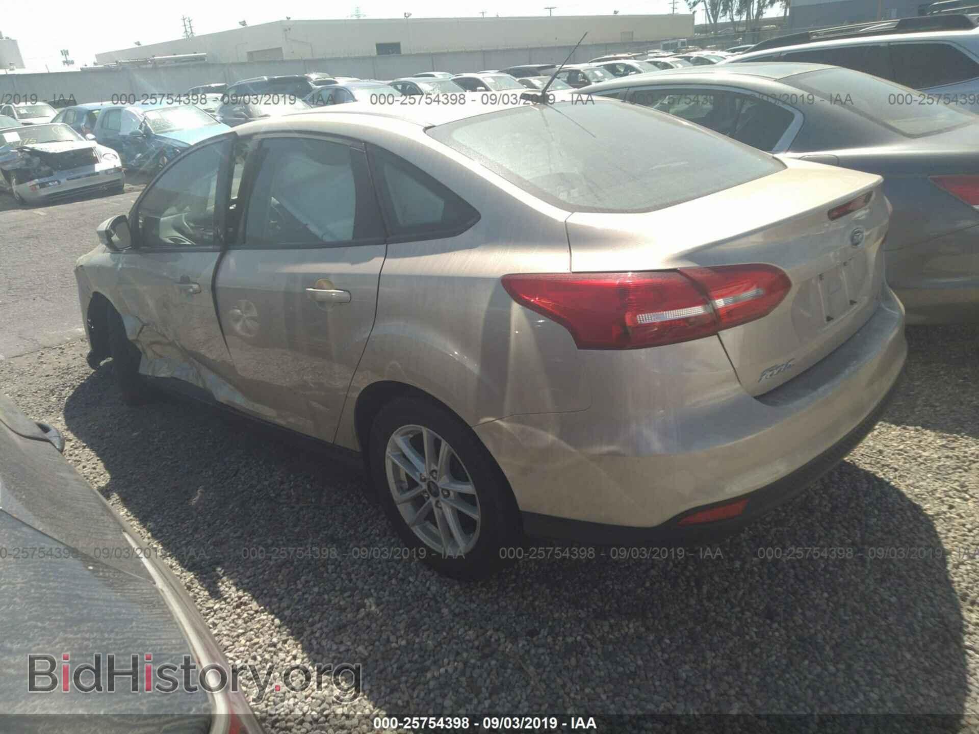 2017 FORD FOCUS - VIN: 1FADP3F21HL300329 - Фото 3