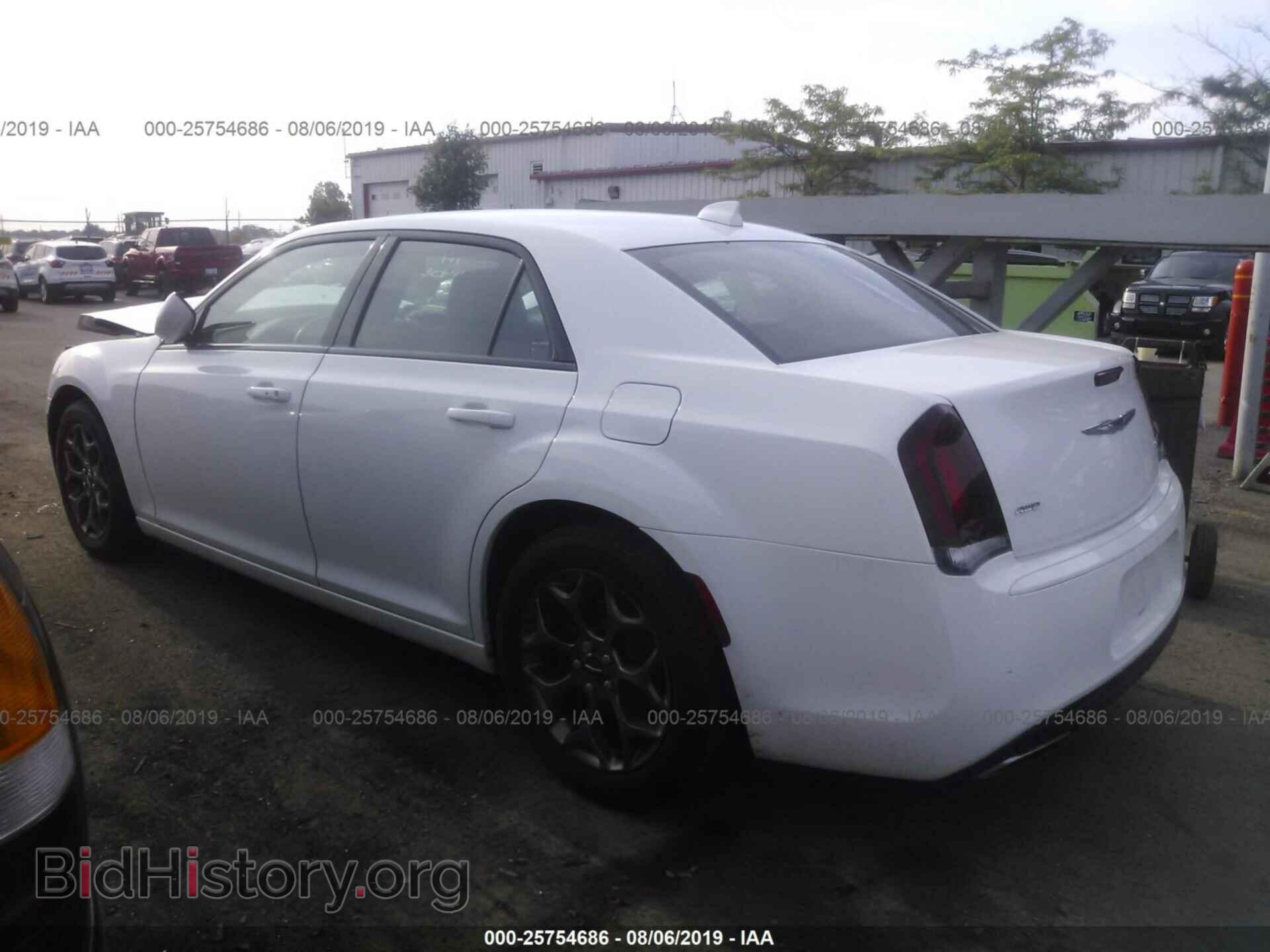 2016 CHRYSLER 300 - VIN: 2C3CCAGG3GH321408 - Photo 3