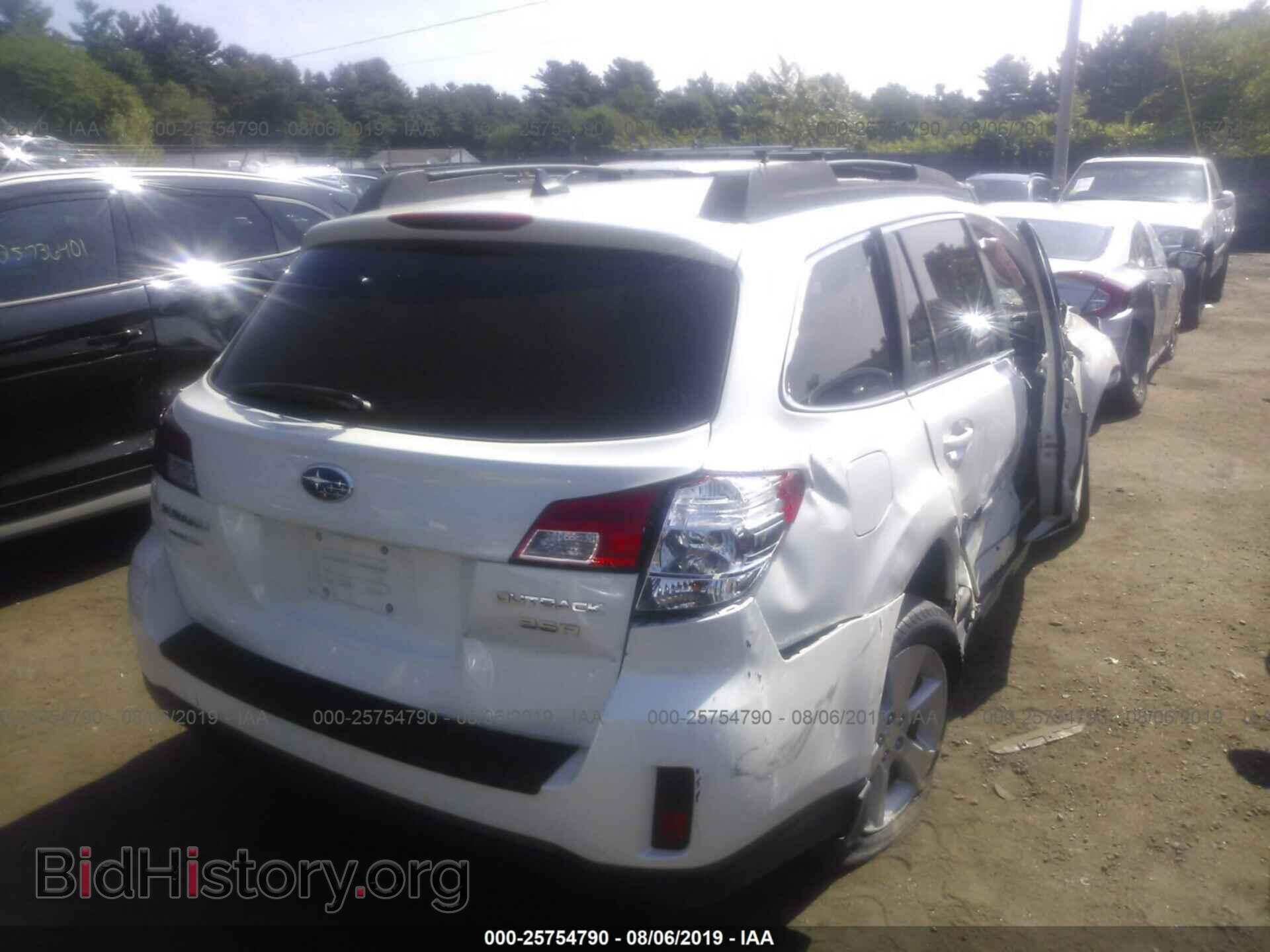 2014 SUBARU OUTBACK - VIN: 4S4BRDMC7E2264480 - Фото 4