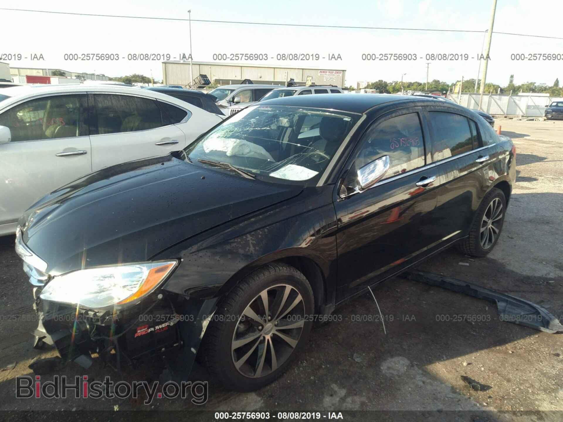 2012 CHRYSLER 200 - VIN: 1C3CCBCG5CN304302 - Фото 2
