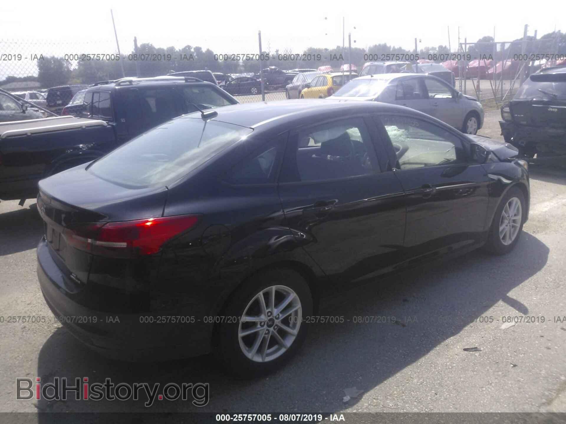 2016 FORD FOCUS - VIN: 1FADP3F2XGL390255 - Фото 4