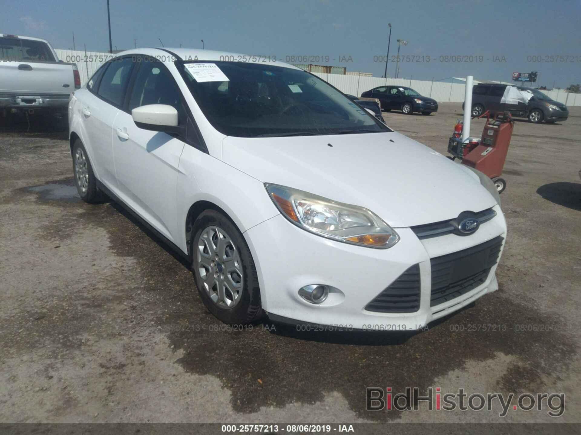 Фотография 1FAHP3F22CL217163 - FORD FOCUS 2012