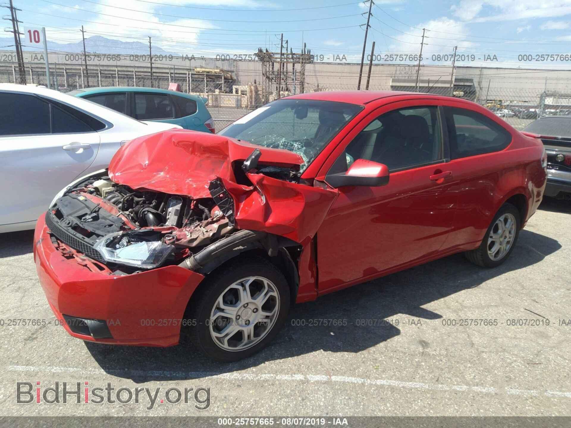 2008 FORD FOCUS - VIN: 1FAHP33NX8W162174 - Фото 2
