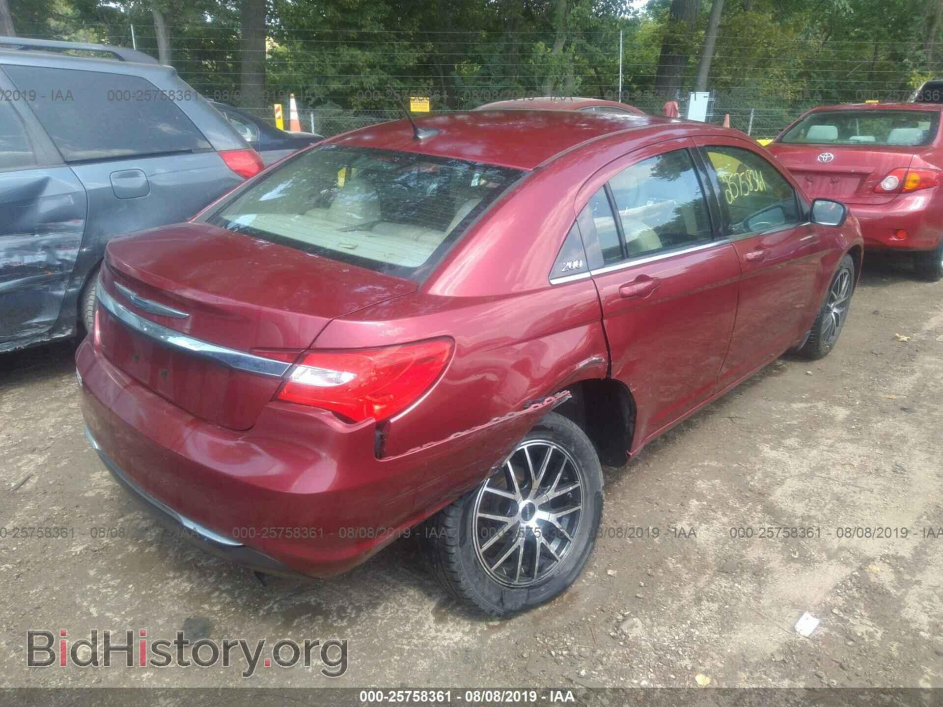 2012 CHRYSLER 200 - VIN: 1C3CCBBB8CN278459 - Фото 4