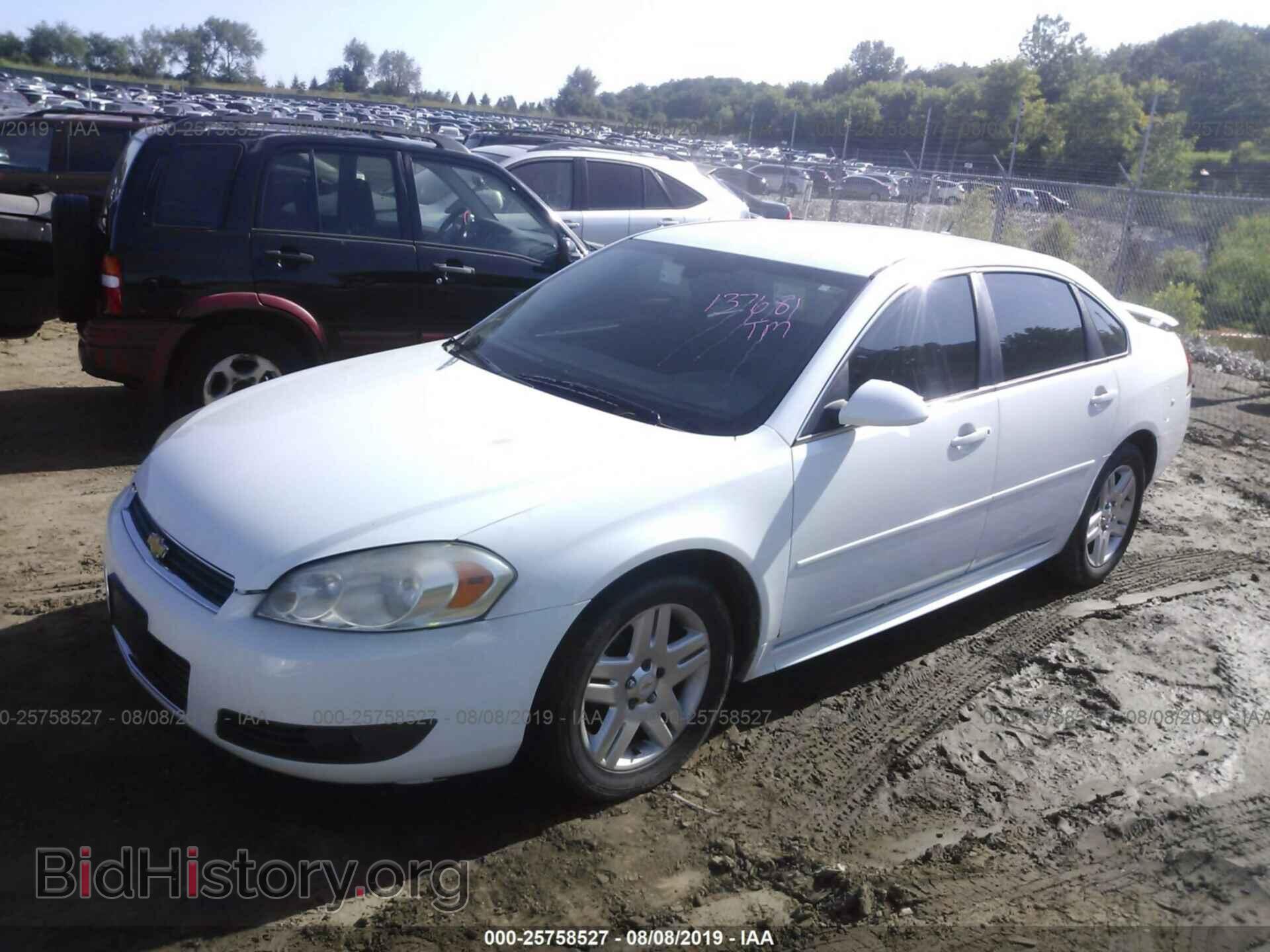 2011 CHEVROLET IMPALA - VIN: 2G1WG5EK2B1137681 - Фото 2