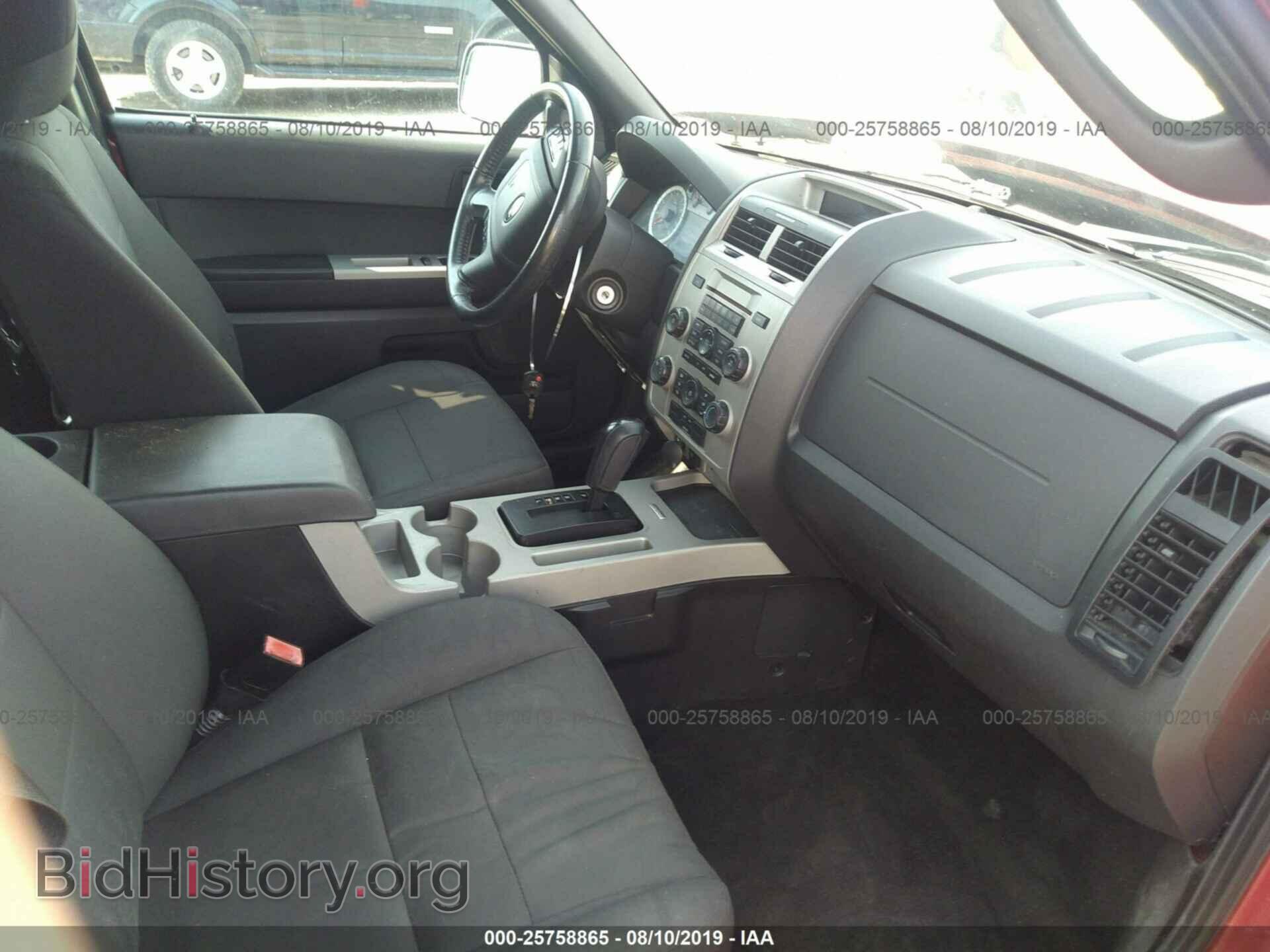 2011 FORD ESCAPE - VIN: 1FMCU0D75BKB19383 - Photo 5
