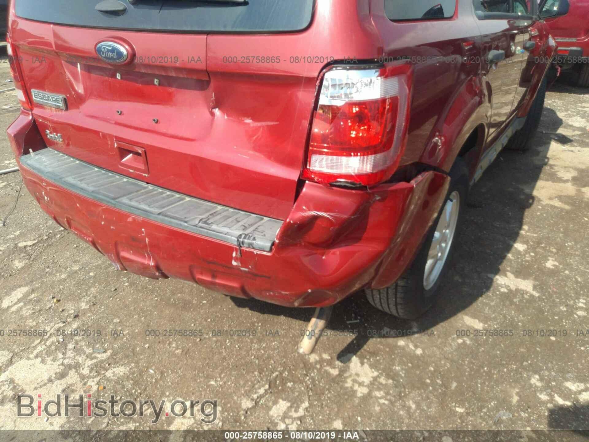 2011 FORD ESCAPE - VIN: 1FMCU0D75BKB19383 - Photo 6