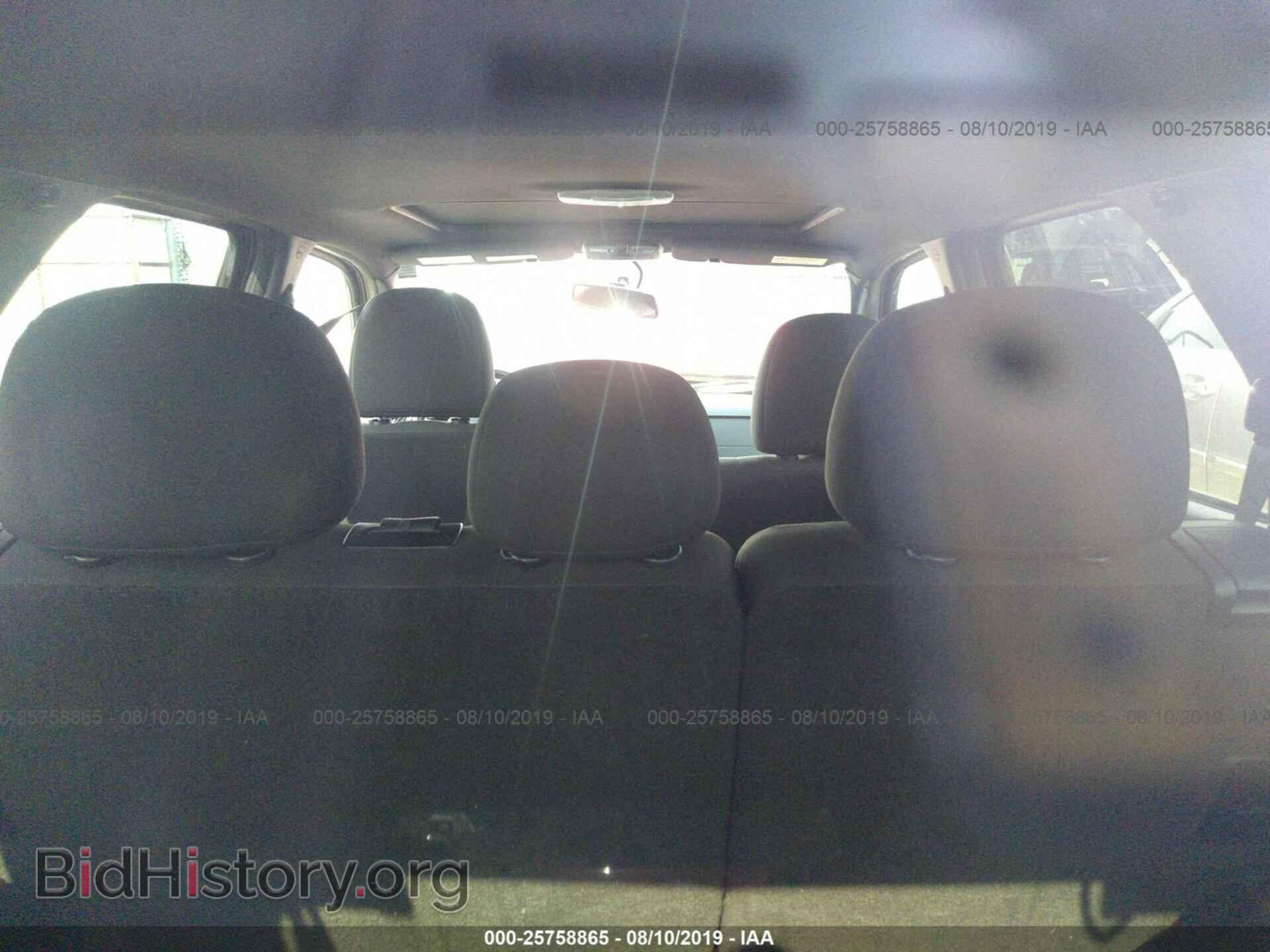 2011 FORD ESCAPE - VIN: 1FMCU0D75BKB19383 - Photo 8