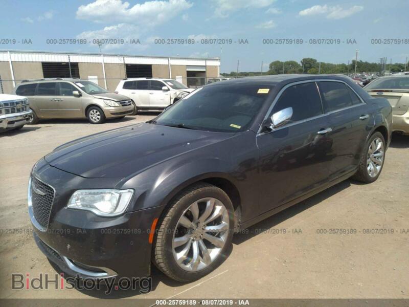 2017 Chrysler 300C (VIN 2C3CCAEG2HH570058) — фото 2 из 10