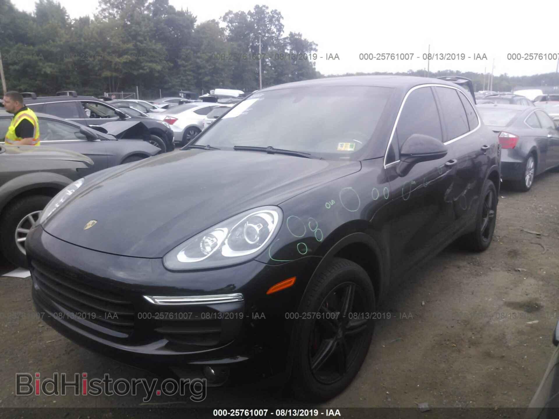 2016 PORSCHE CAYENNE - VIN: WP1AA2A23GLA03835 - Фото 2
