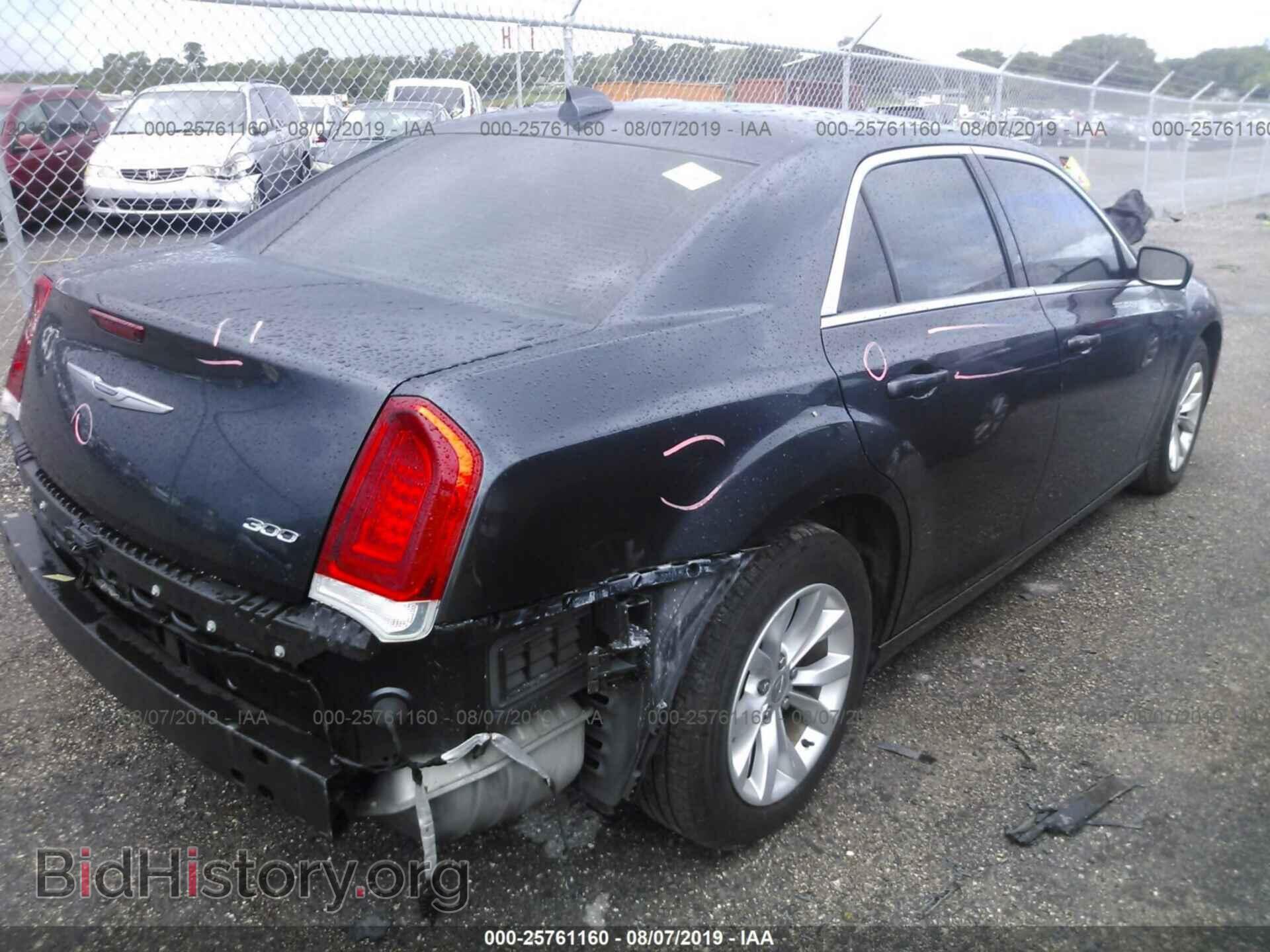 2015 CHRYSLER 300 - VIN: 2C3CCAAG5FH930118 - Фото 4