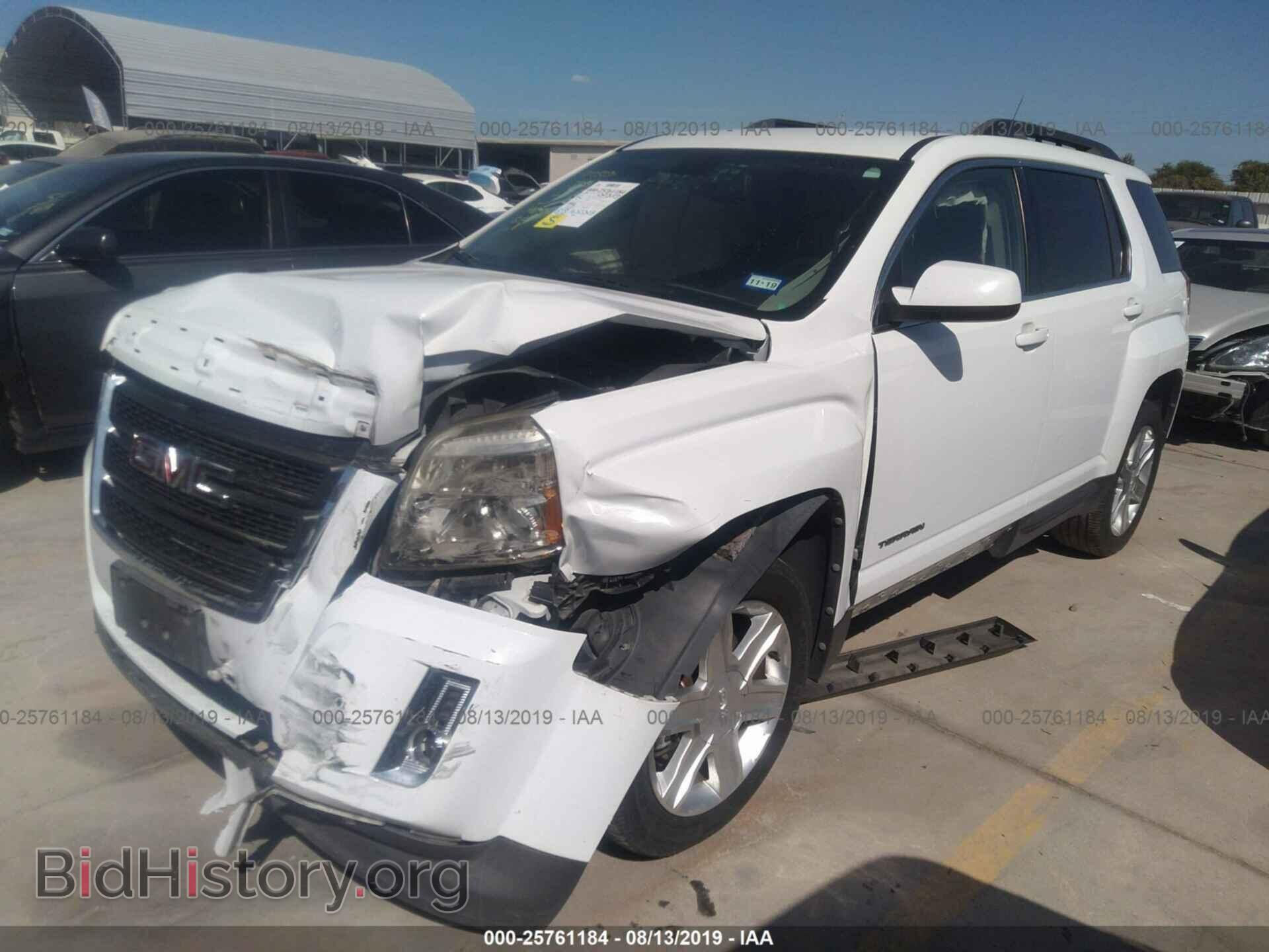 2011 GMC TERRAIN - VIN: 2CTALSEC8B6306355 - Photo 2