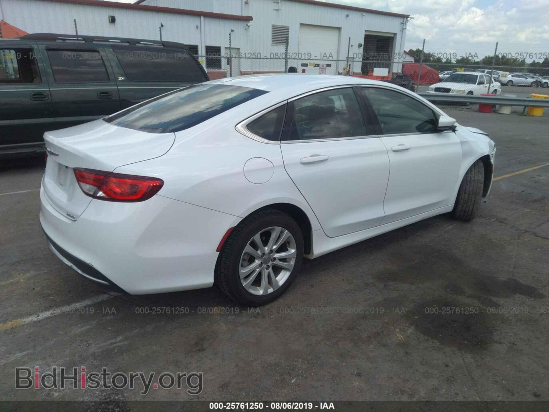 2016 CHRYSLER 200 - VIN: 1C3CCCAB9GN132147 - Photo 4