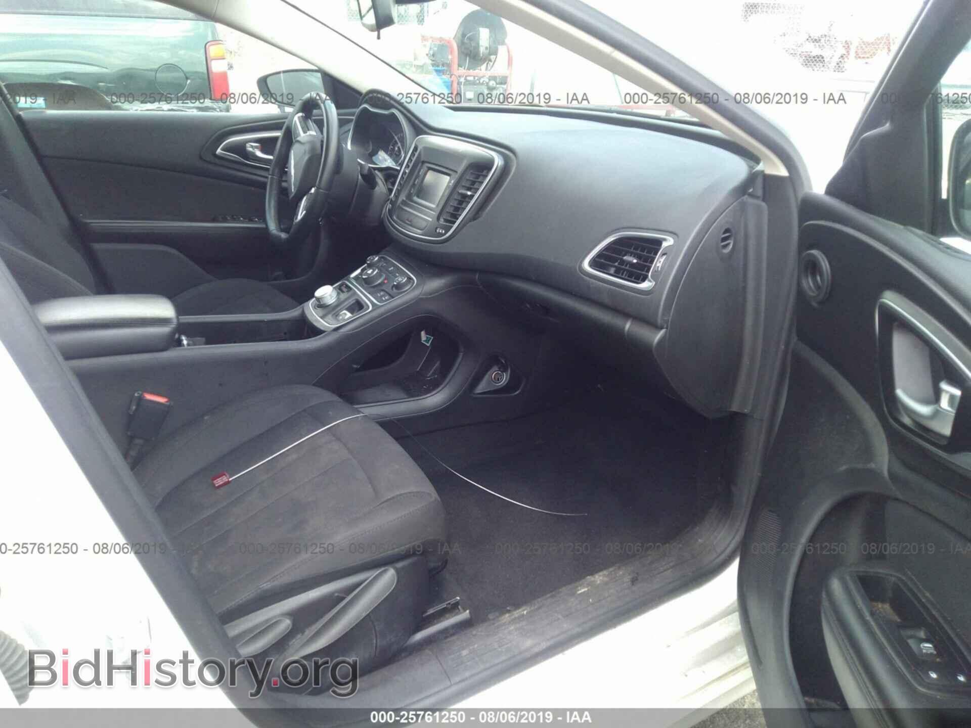 2016 CHRYSLER 200 - VIN: 1C3CCCAB9GN132147 - Photo 5