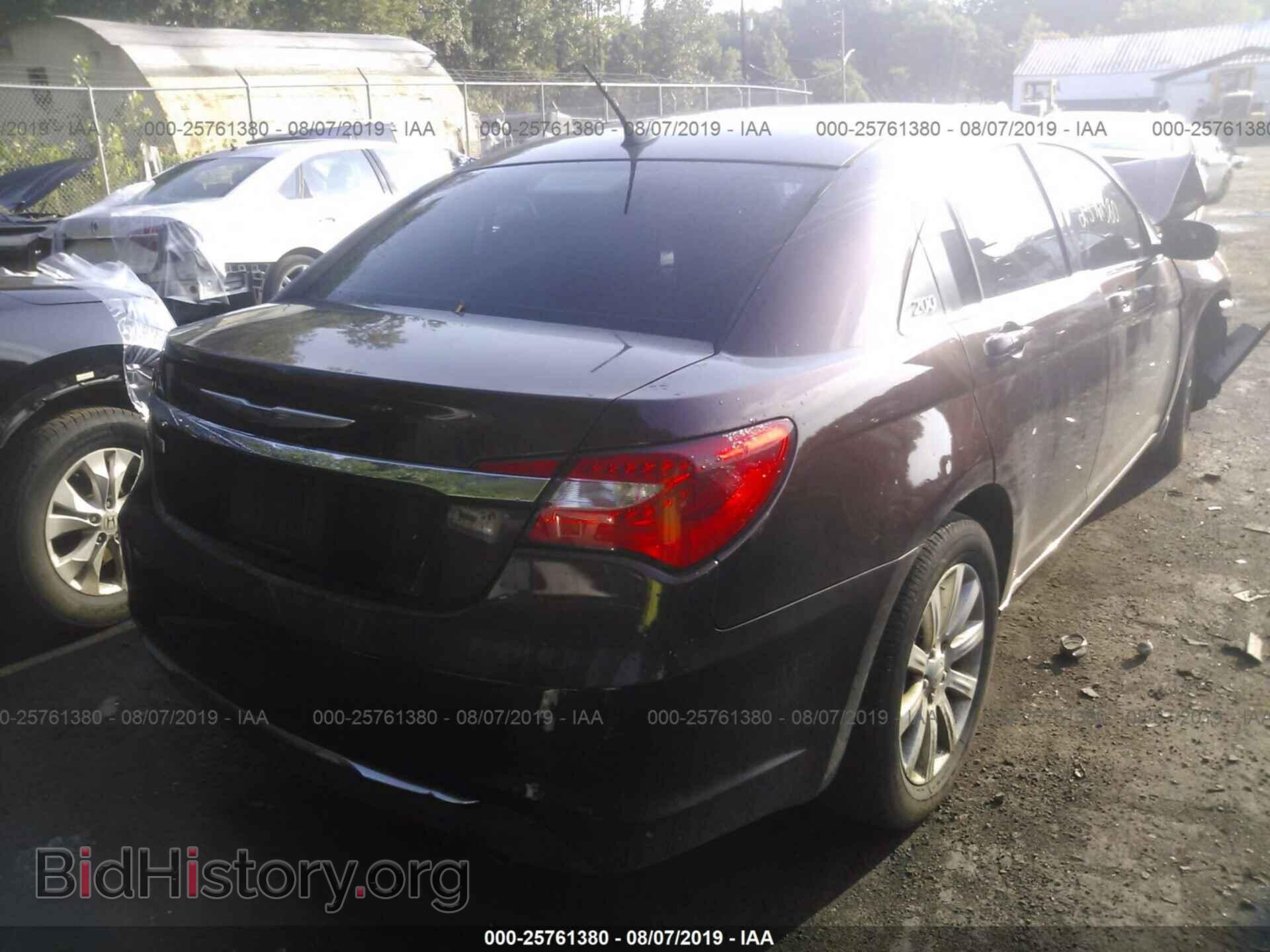 2013 CHRYSLER 200 - VIN: 1C3CCBBG3DN635348 - Фото 4
