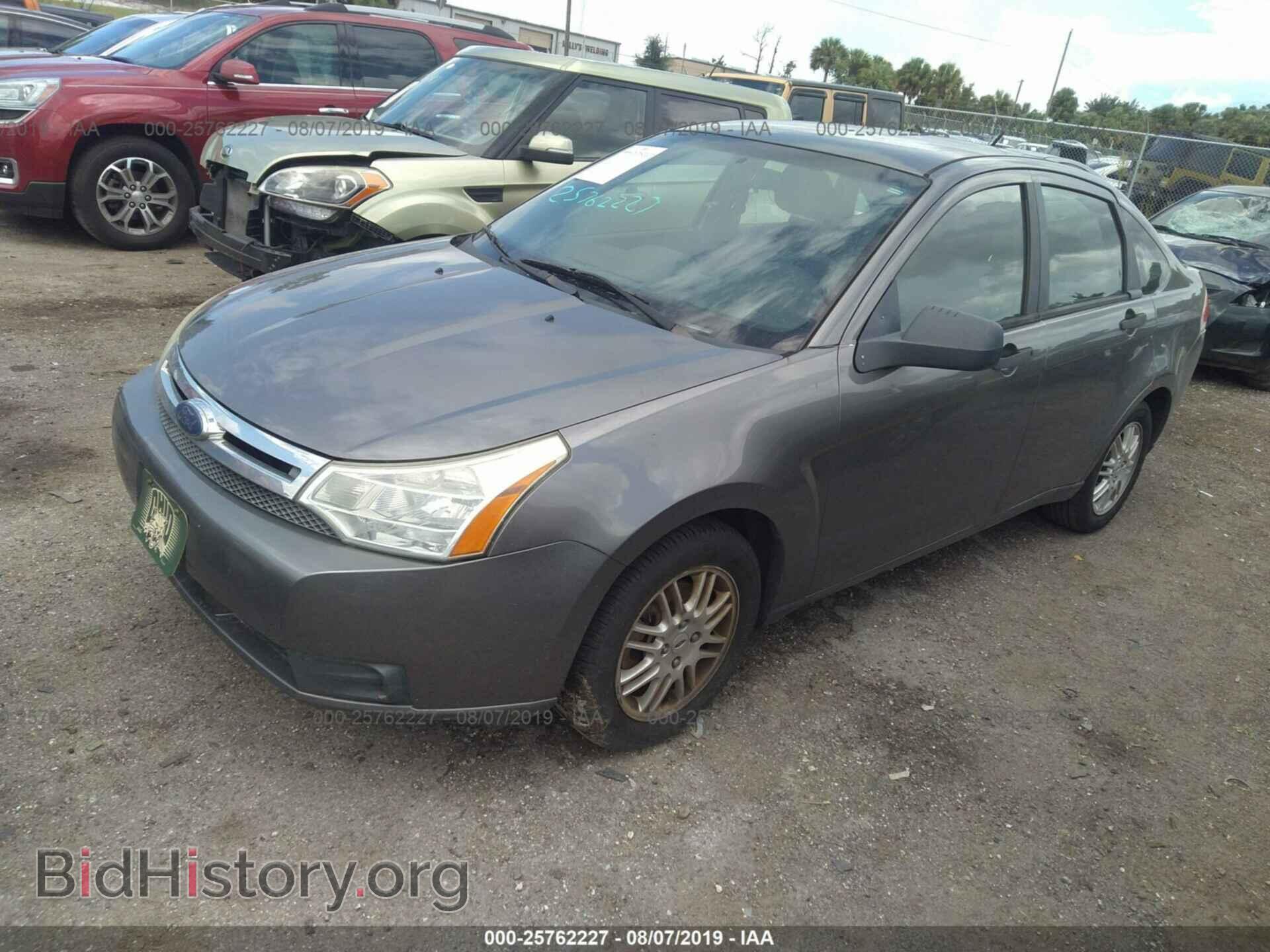 2010 FORD FOCUS - VIN: 1FAHP3FN8AW204794 - Фото 2
