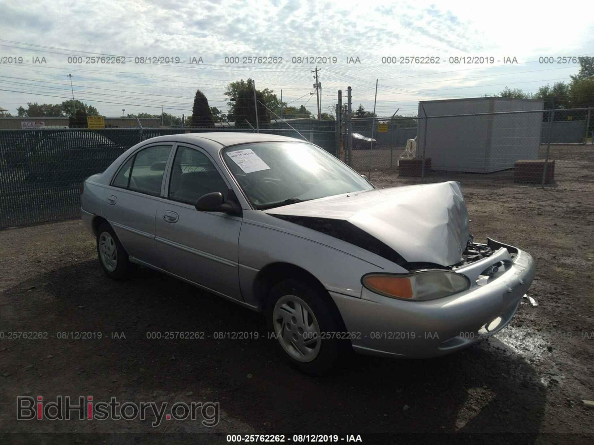 Photo 3FAFP13P1YR229521 - FORD ESCORT 2000