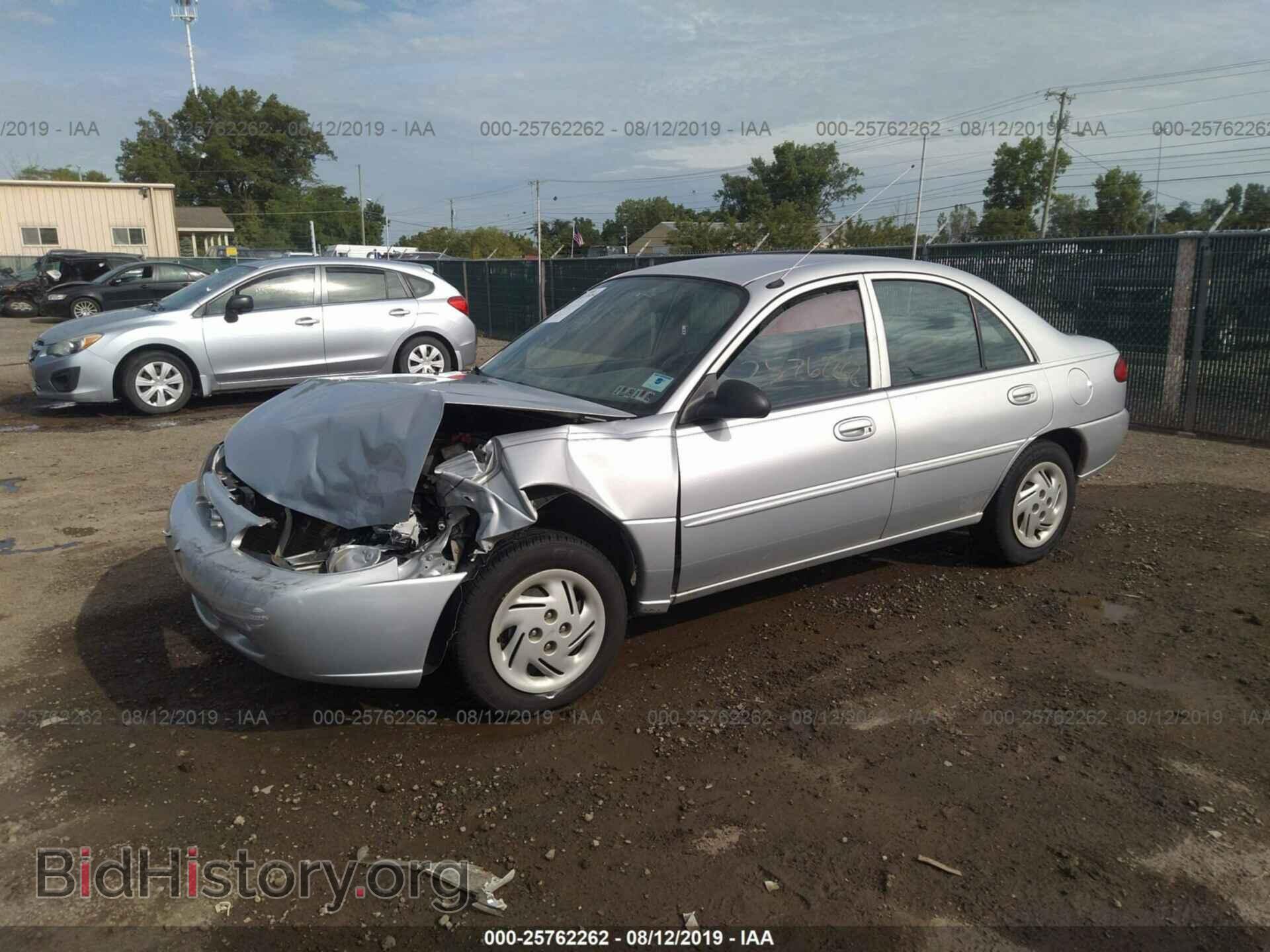 2000 FORD ESCORT - VIN: 3FAFP13P1YR229521 - Photo 2
