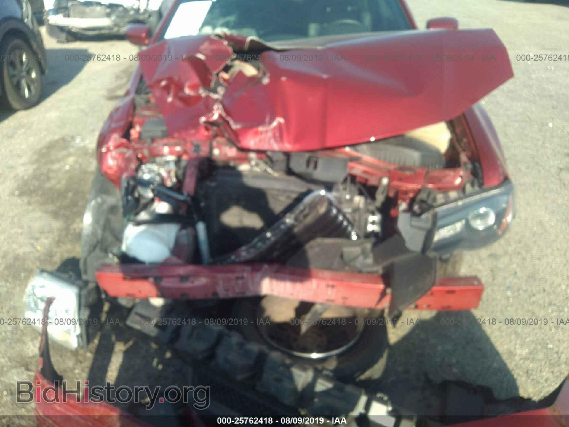 2014 CHRYSLER 300 - VIN: 2C3CCABG2EH183722 - Фото 6