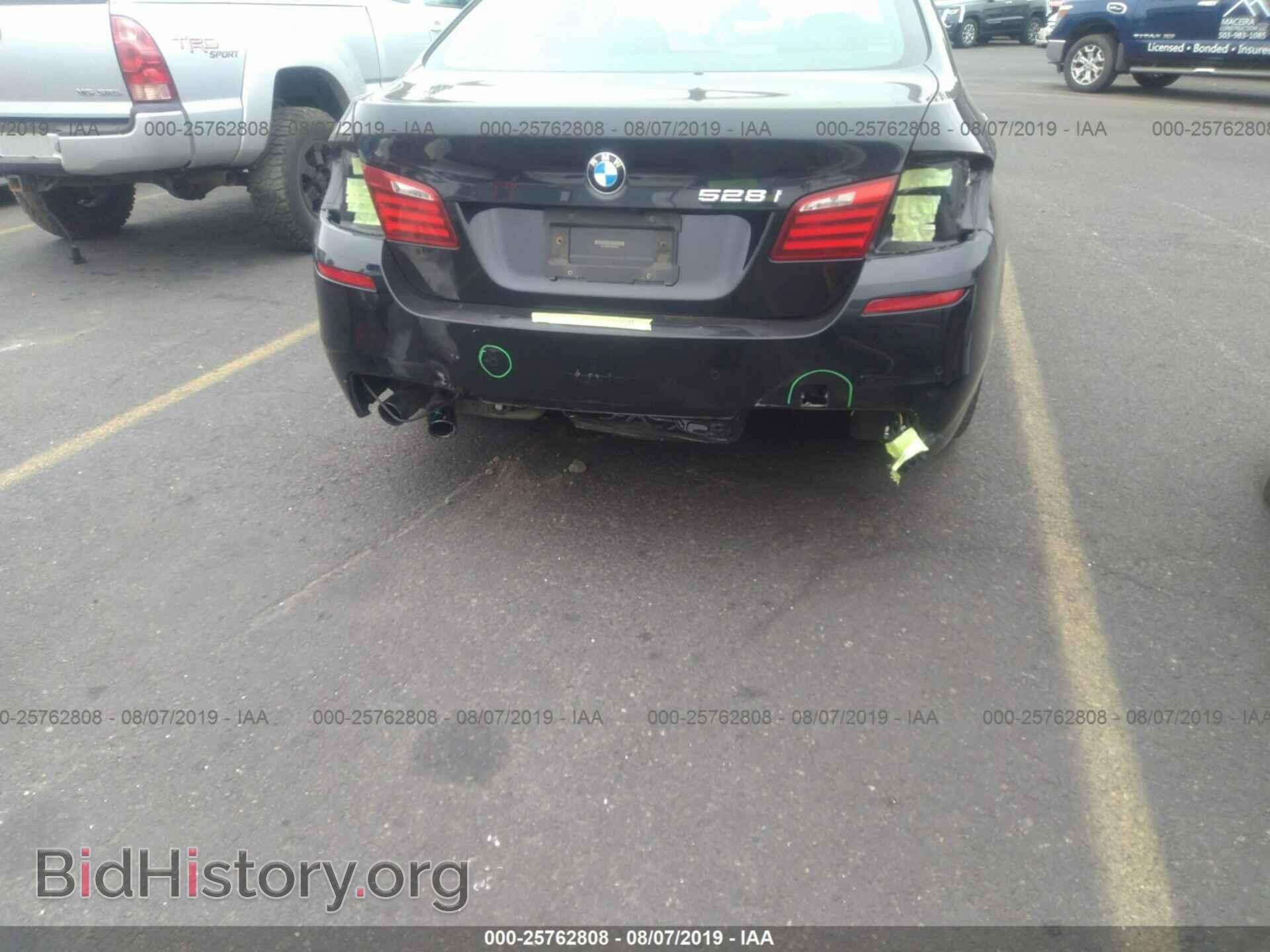 2012 BMW 528 - VIN: WBAXH5C54CDW10862 - Фото 6