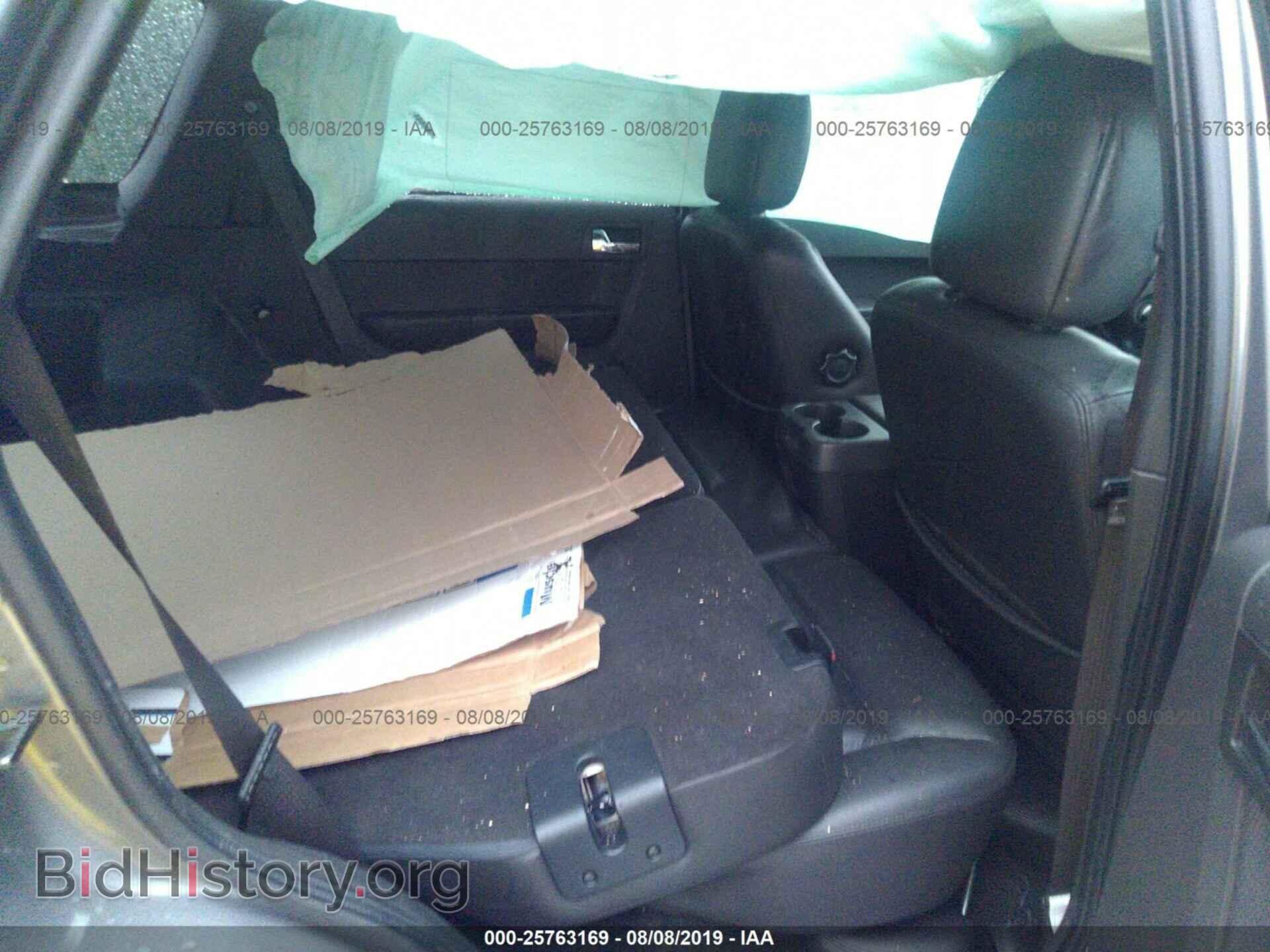 2011 FORD ESCAPE - VIN: 1FMCU0E73BKB47715 - Photo 8