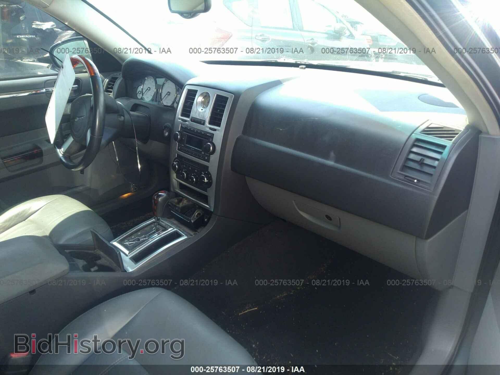 2005 CHRYSLER 300C - VIN: 2C3JA63H95H101793 - Фото 5