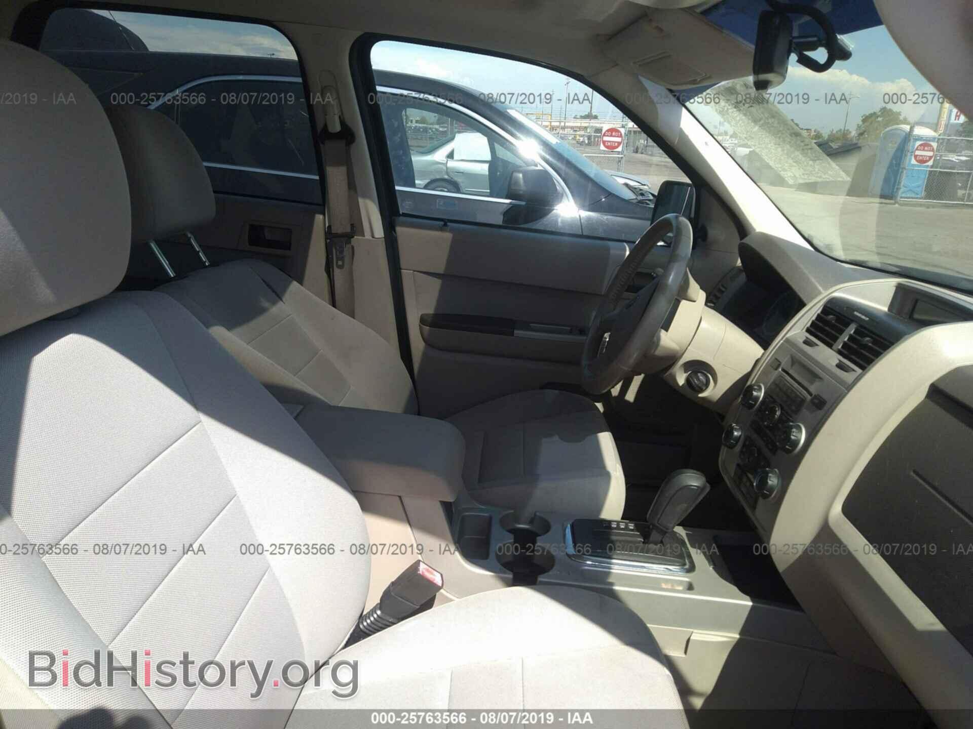 2011 FORD ESCAPE - VIN: 1FMCU0D73BKA08329 - Фото 5