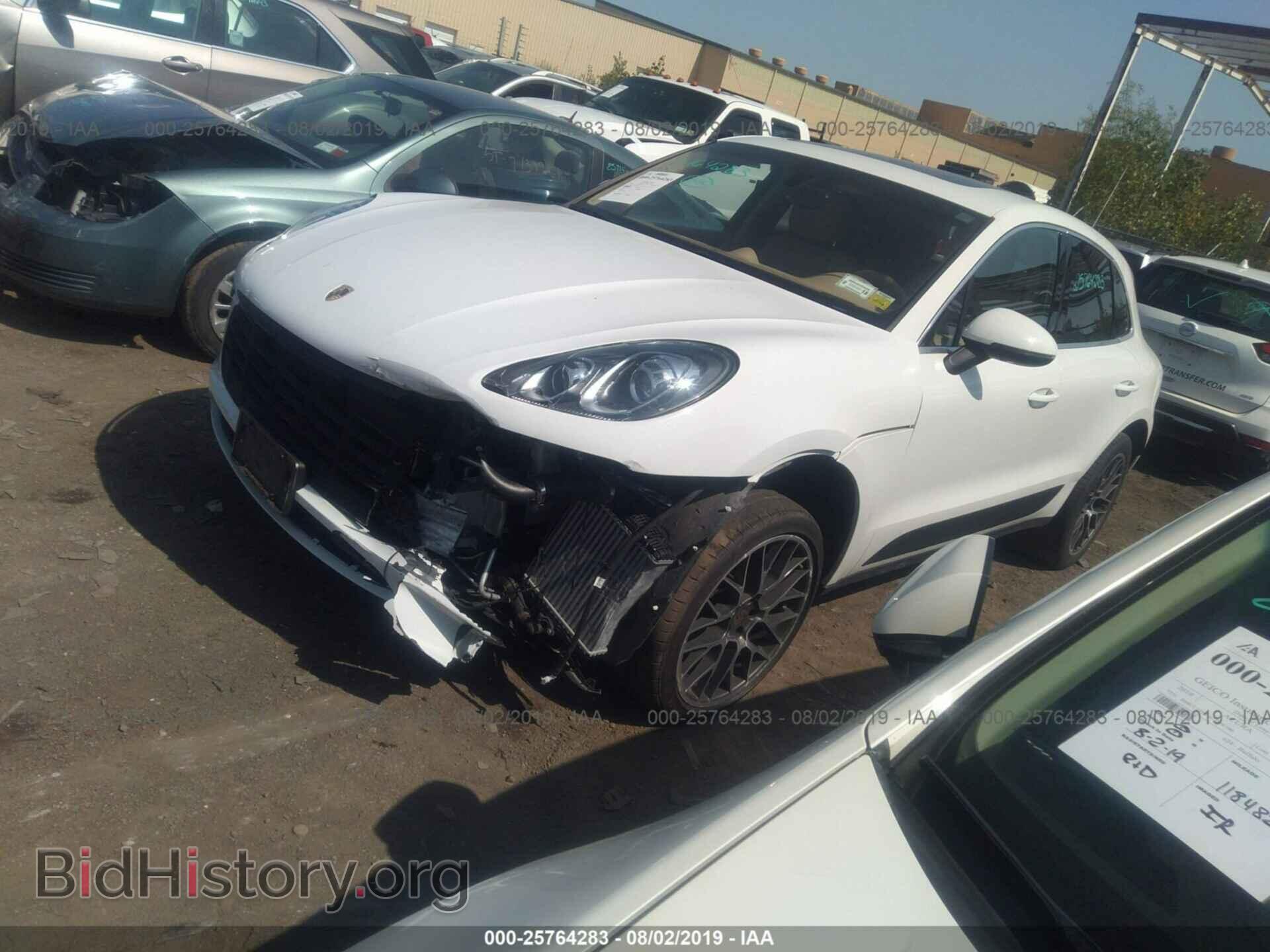 2015 Porsche Macan - VIN: WP1AB2A59FLB61747 - Фото 2