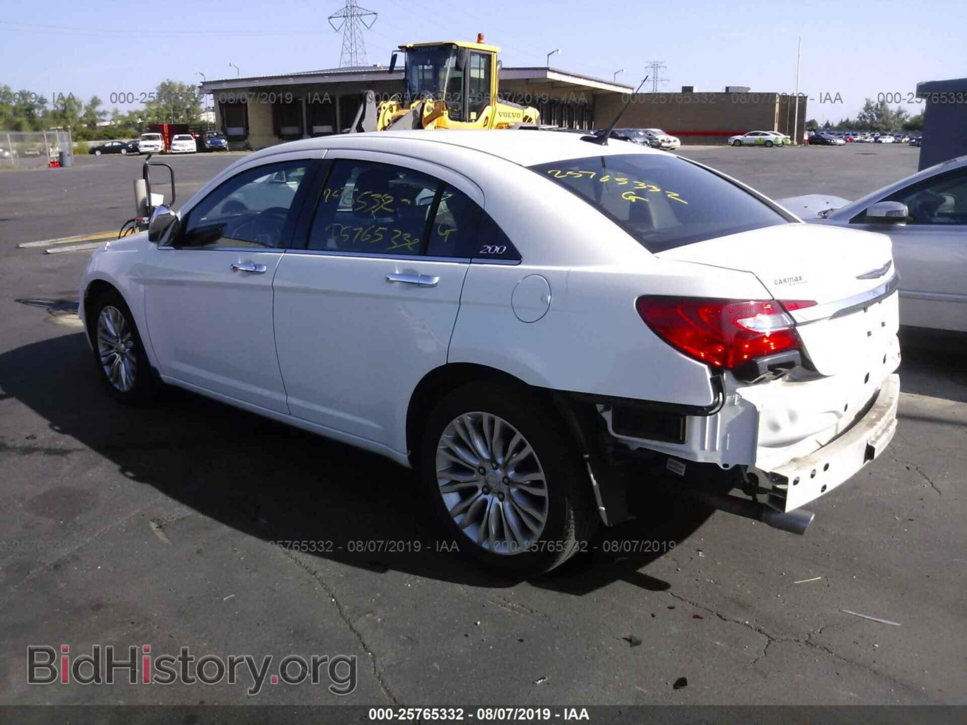 2011 CHRYSLER 200 - VIN: 1C3BC2FG7BN505558 - Фото 3