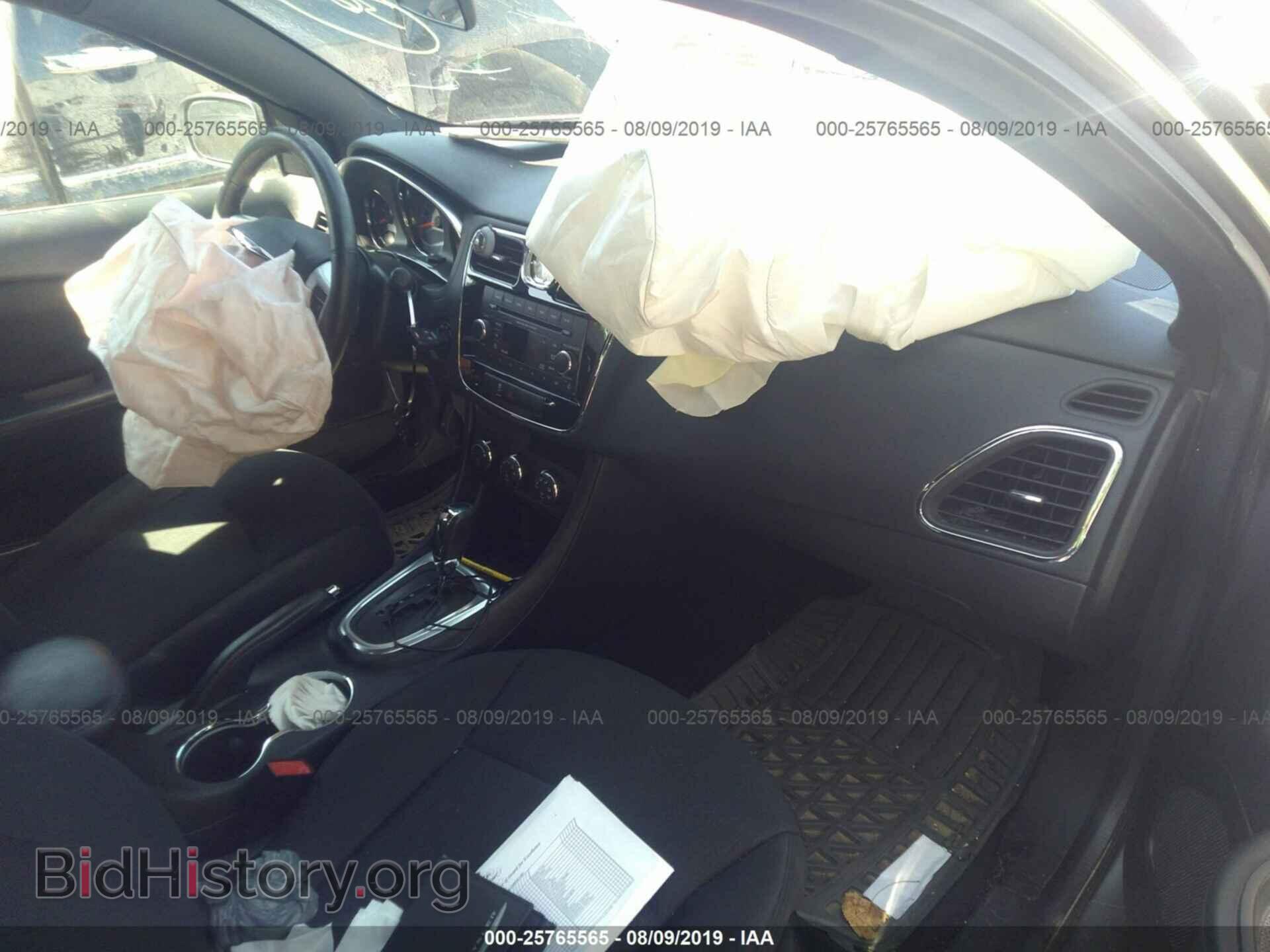 2013 CHRYSLER 200 - VIN: 1C3CCBBG3DN635981 - Photo 5