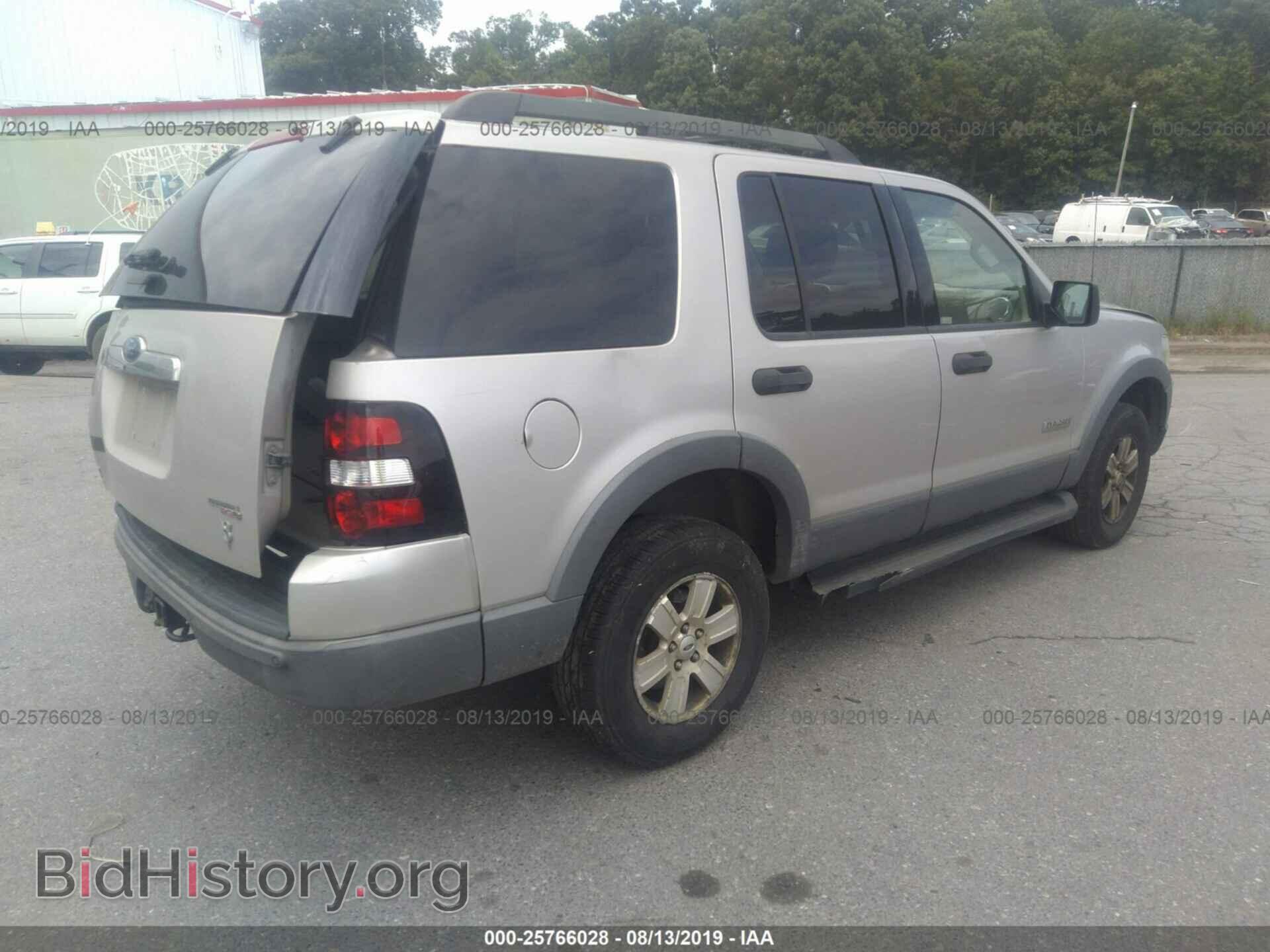 2006 FORD EXPLORER - VIN: 1FMEU738X6UB30319 - Фото 4