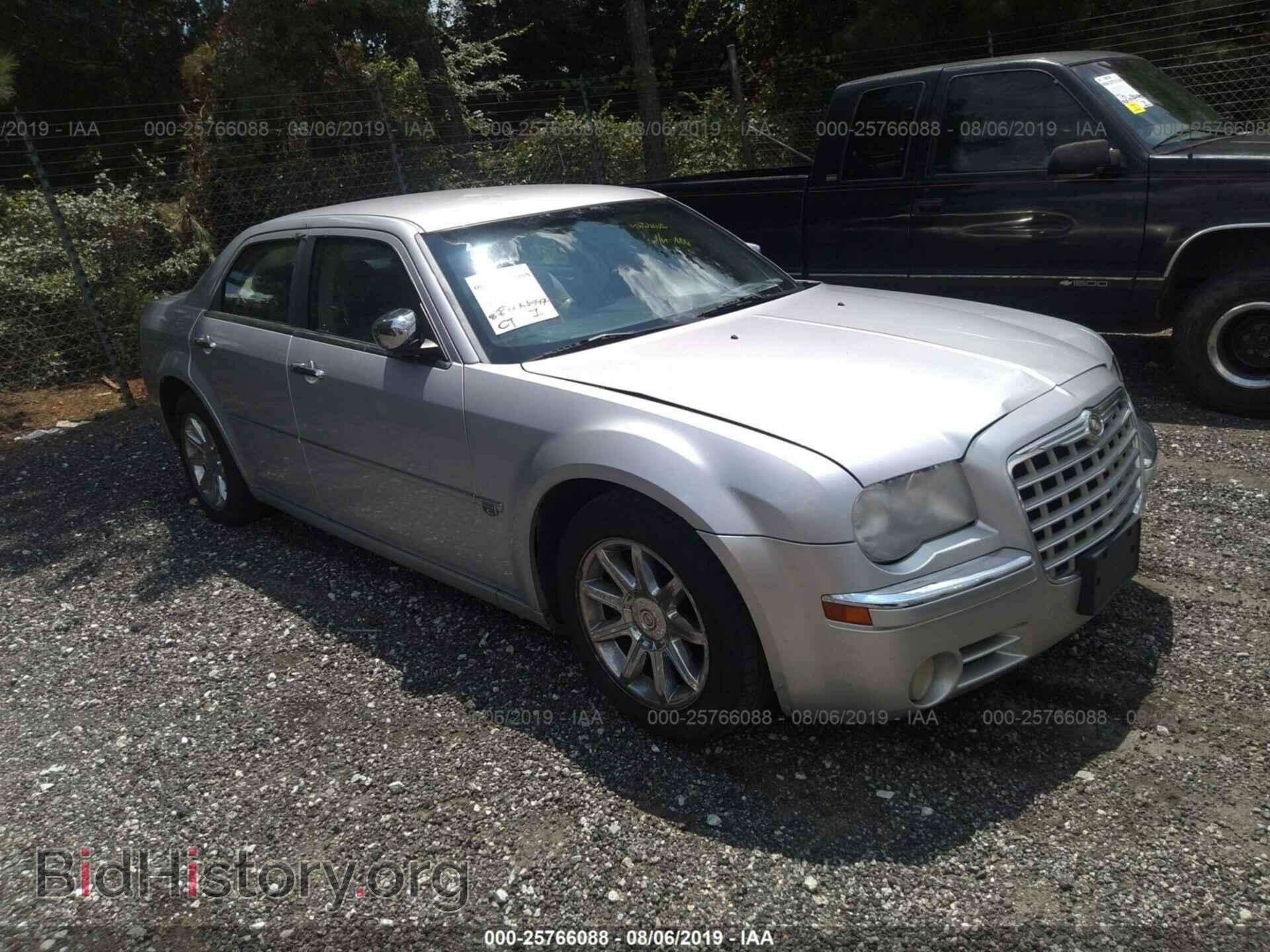 Фотография 2C3JA63H55H111561 - CHRYSLER 300C 2005