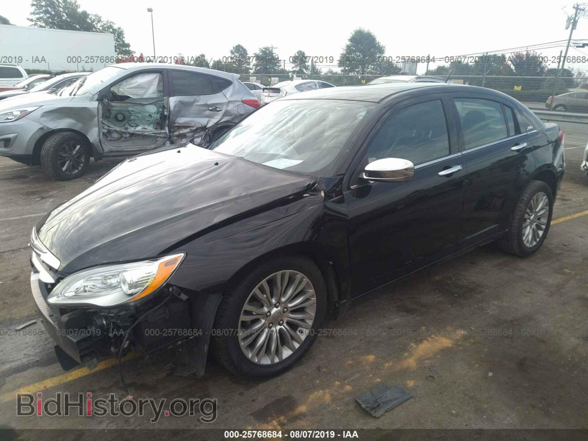 2013 CHRYSLER 200 - VIN: 1C3CCBCG0DN546304 - Photo 2