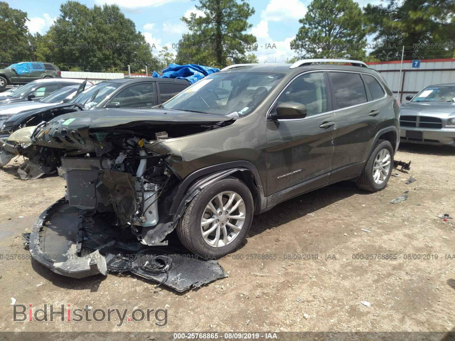 2019 JEEP CHEROKEE - VIN: 1C4PJLCB0KD285207 - Photo 2