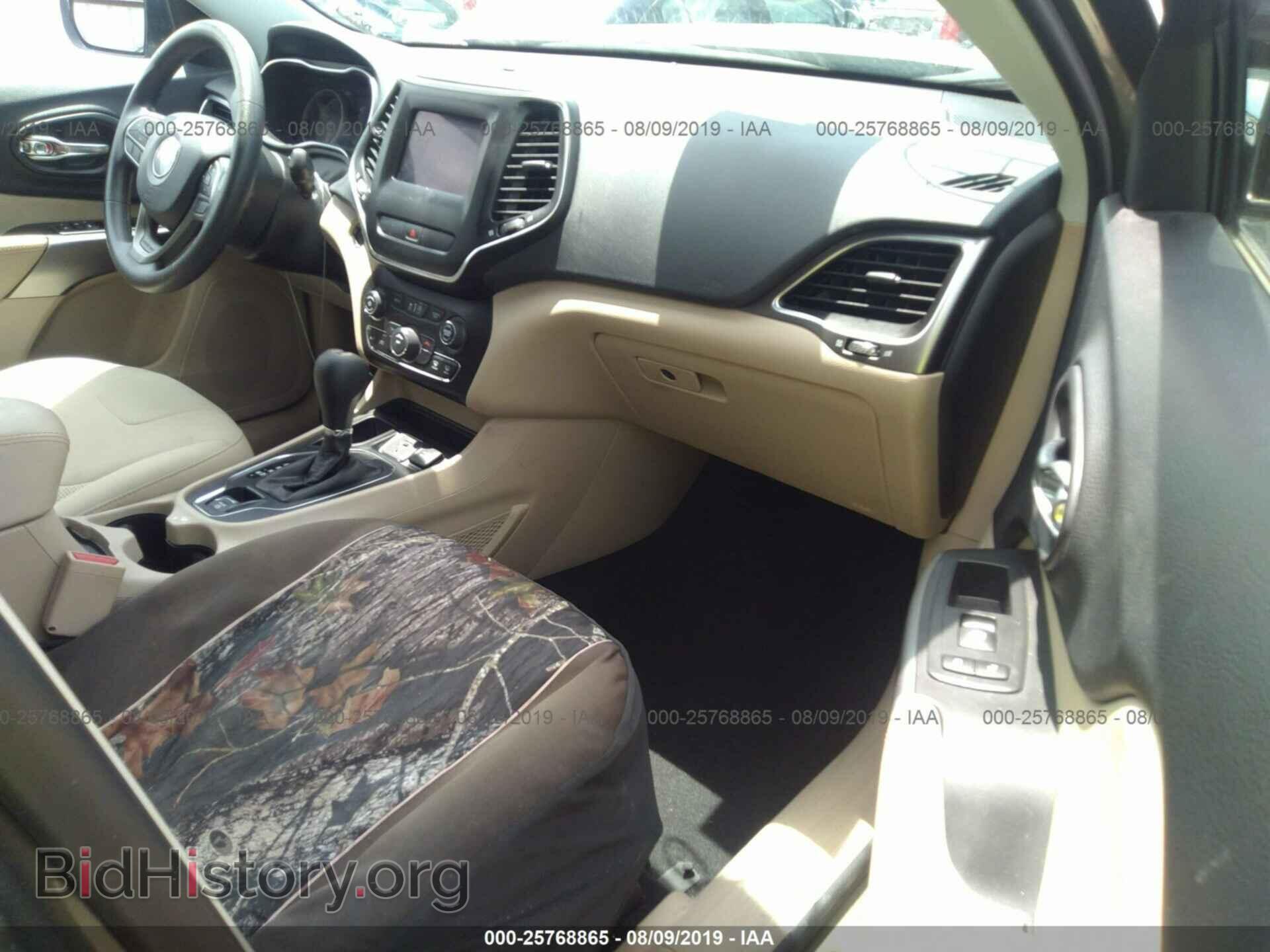 2019 JEEP CHEROKEE - VIN: 1C4PJLCB0KD285207 - Photo 5