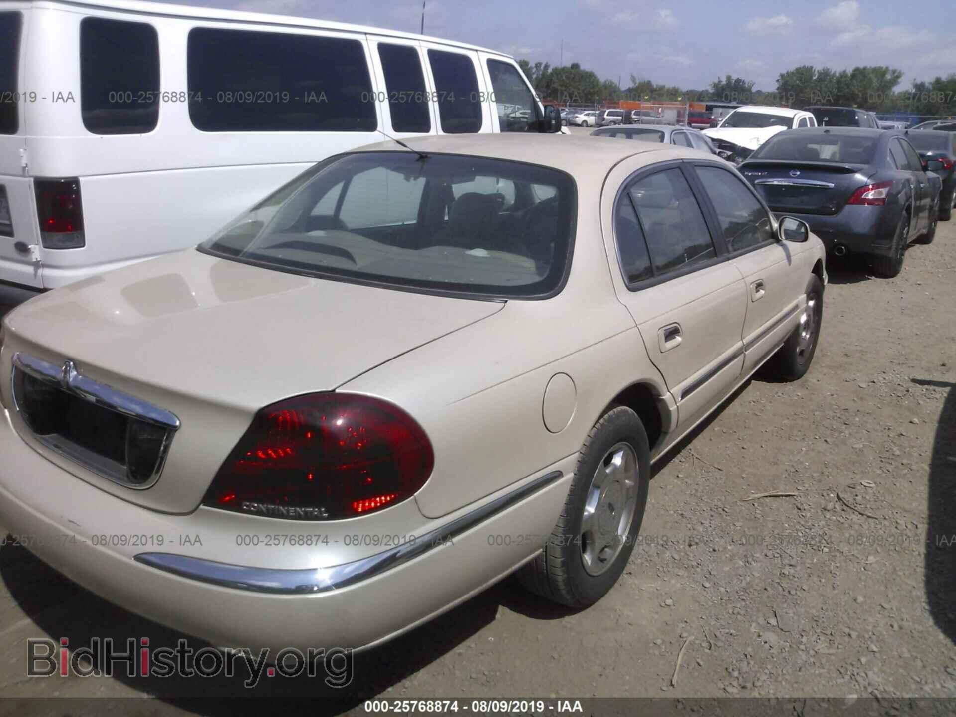2000 Lincoln Continental - VIN: 1LNHM97V4YY865771 - Photo 4