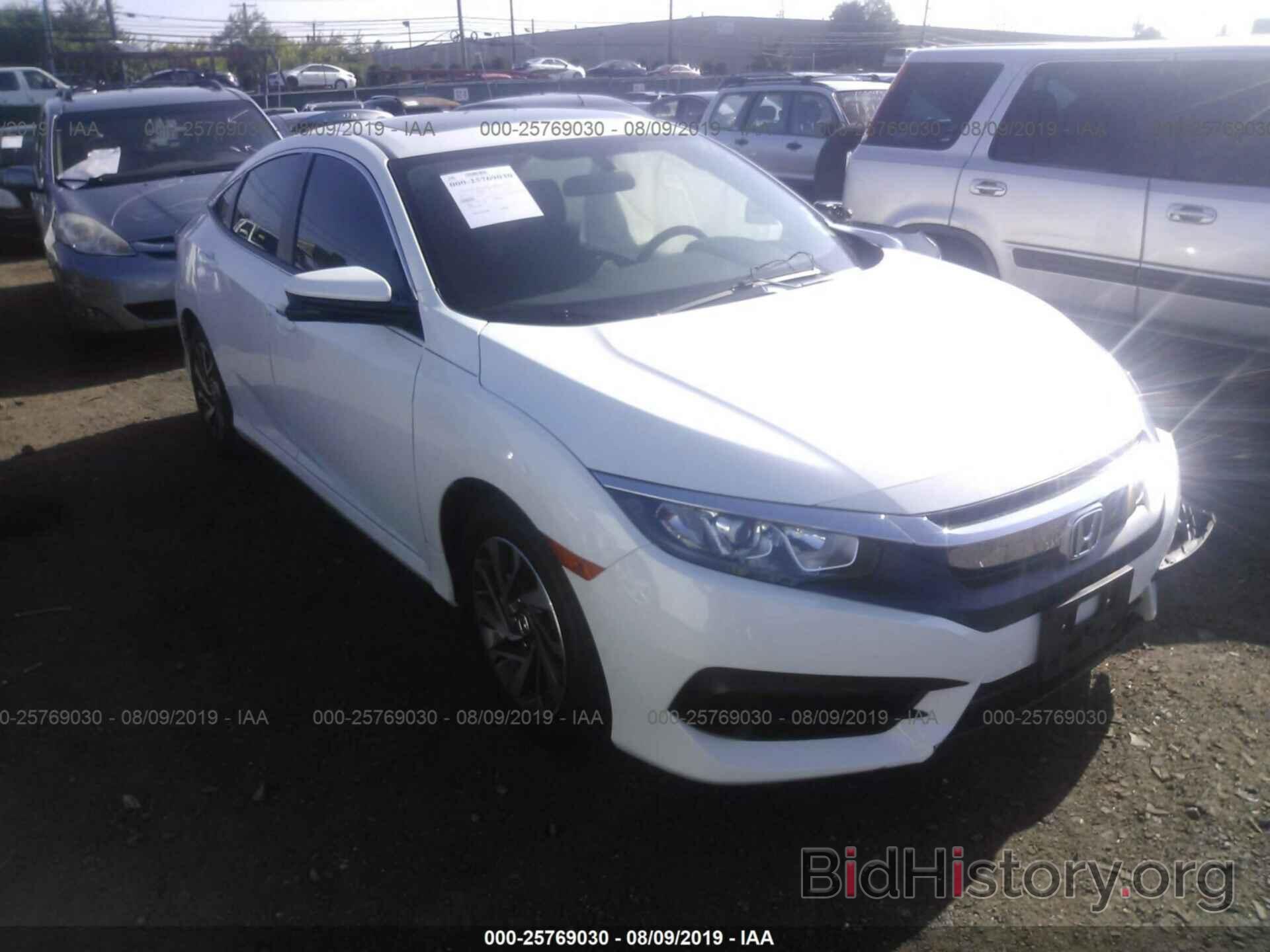 Photo 2HGFC2F72JH569156 - HONDA CIVIC 2018