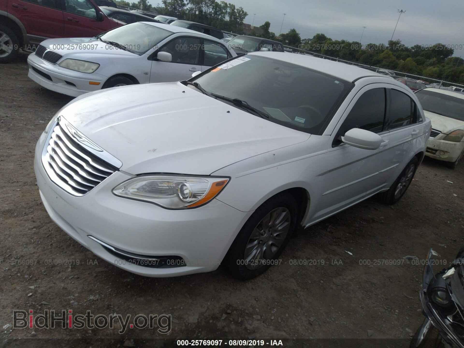2012 CHRYSLER 200 - VIN: 1C3CCBAB5CN158023 - Photo 2