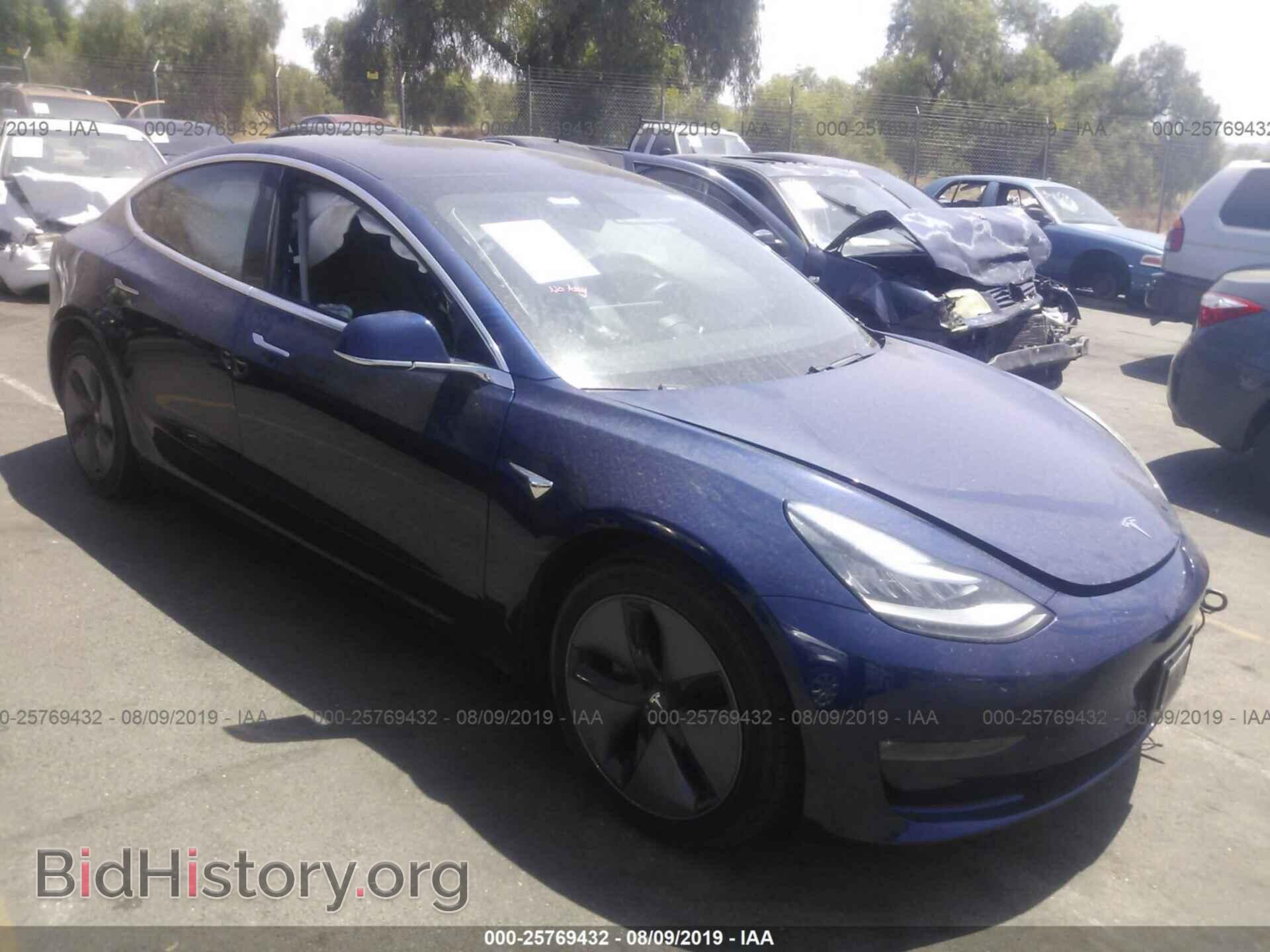 Фотография 5YJ3E1EB7JF085162 - TESLA MODEL 3 2018